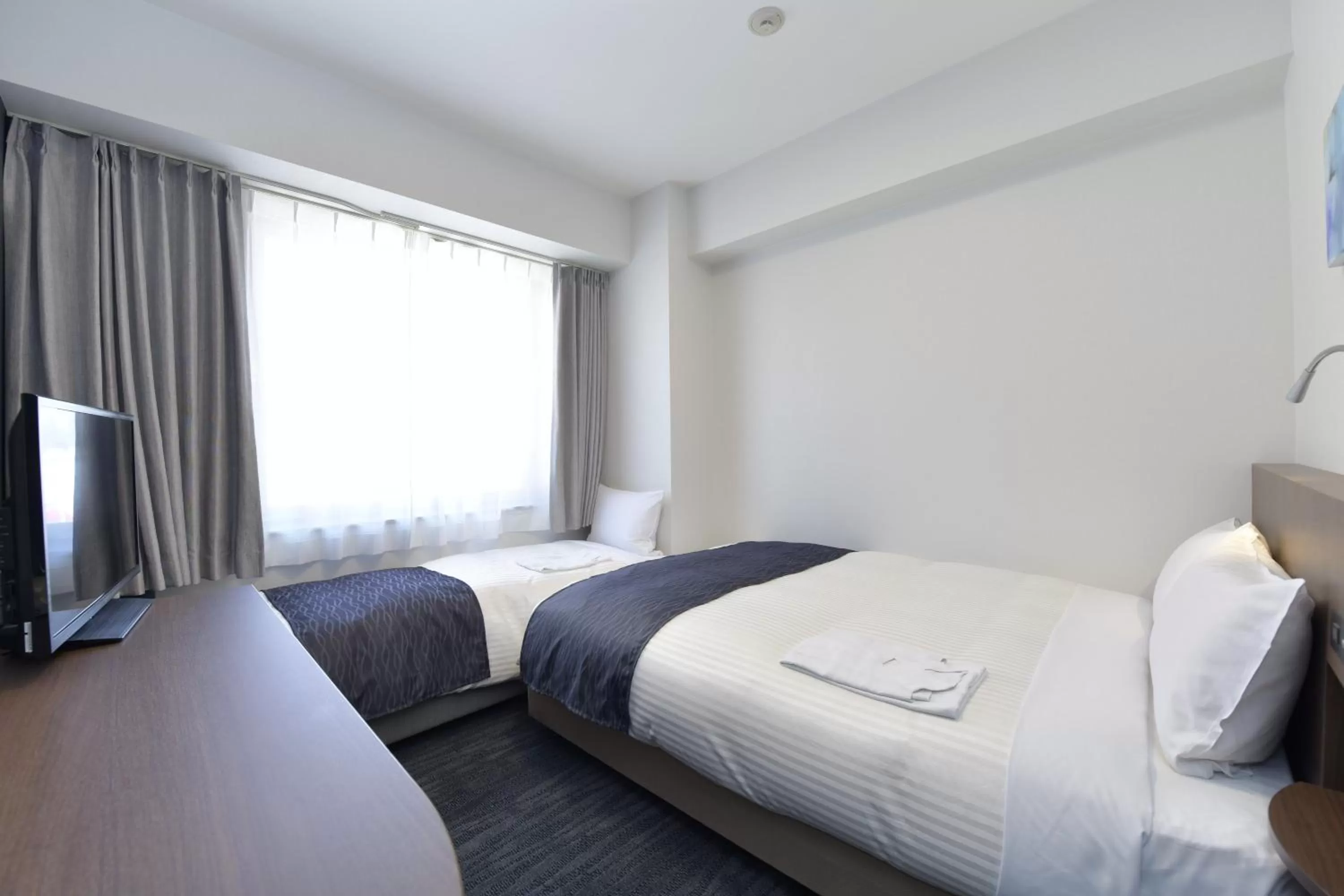 Bedroom, Bed in Hotel Port Plaza Chiba