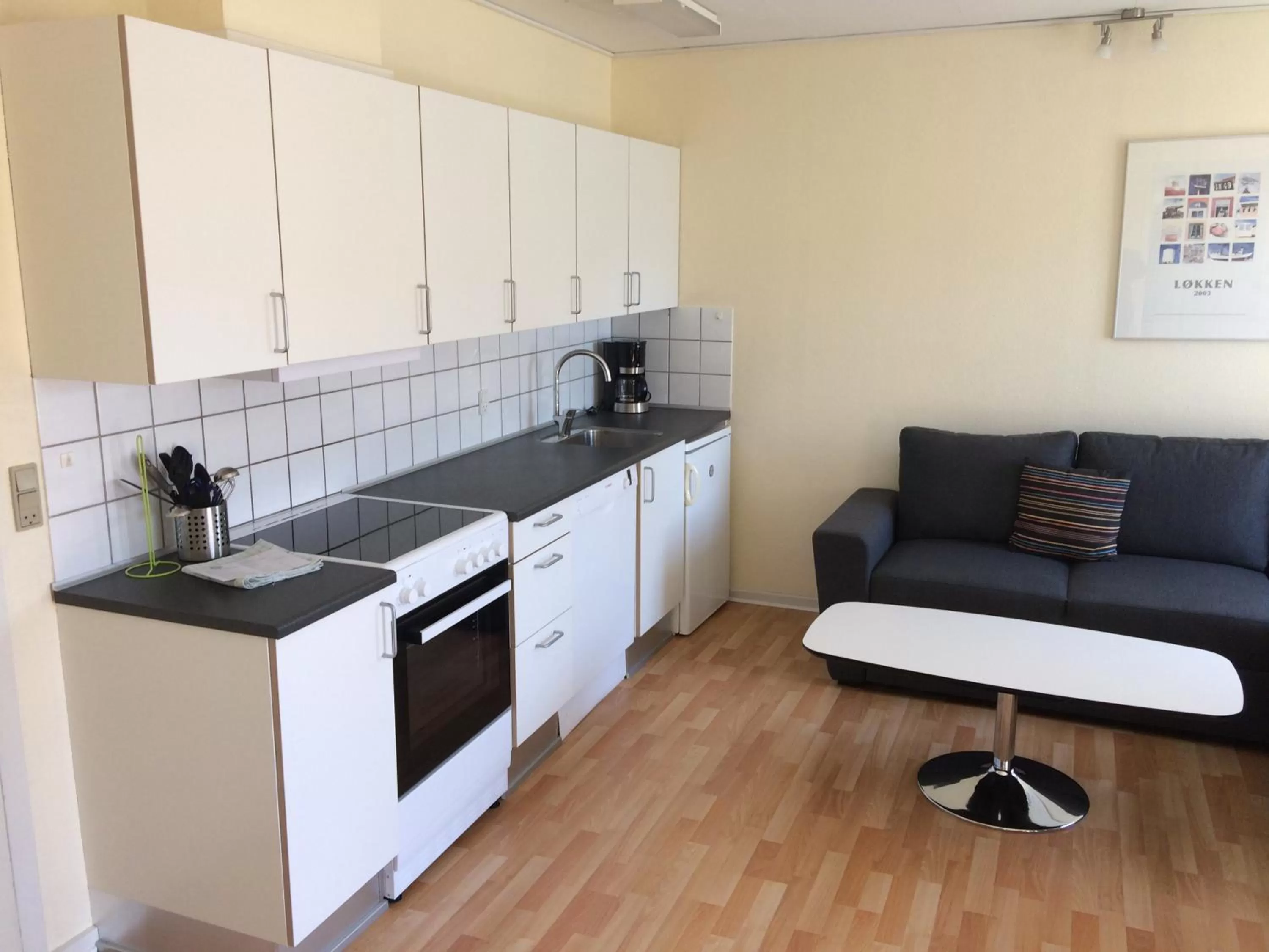 Kitchen or kitchenette in Løkken Badehotel Apartments