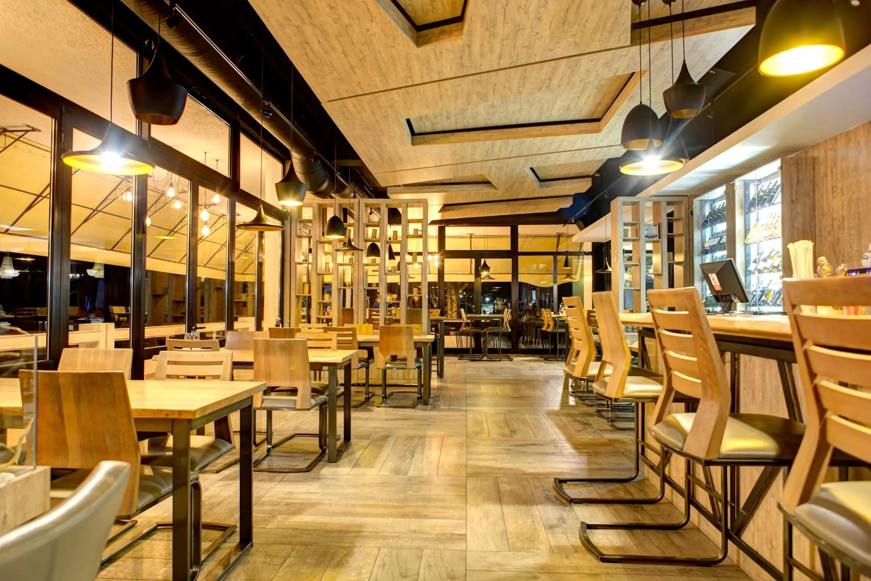 Restaurant/places to eat in Hotel Le Pont