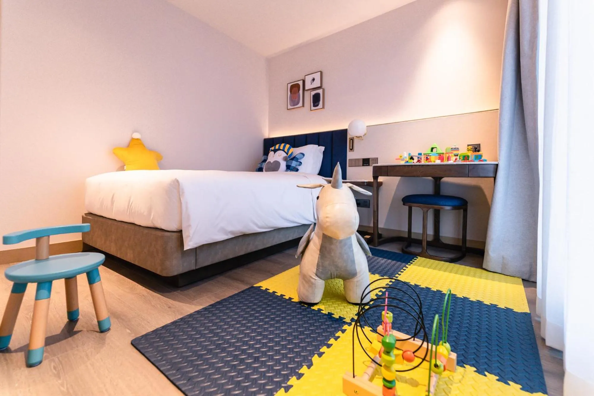 Family, Bed in voco Nanjing Oriental Pearl