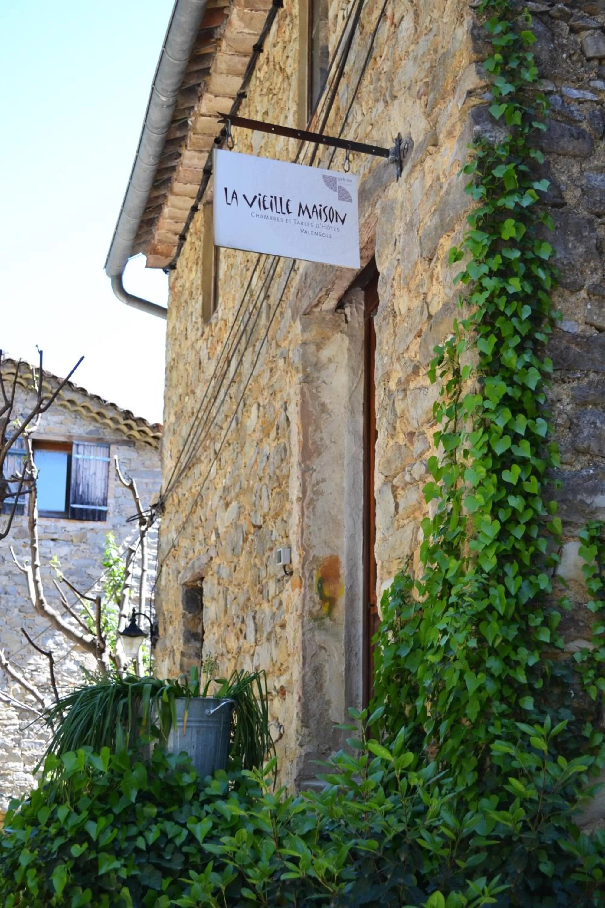 Property logo or sign, Property Building in La Vieille Maison - Halte Gourmande