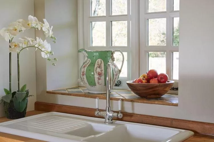 Bathroom in The Queens Arms