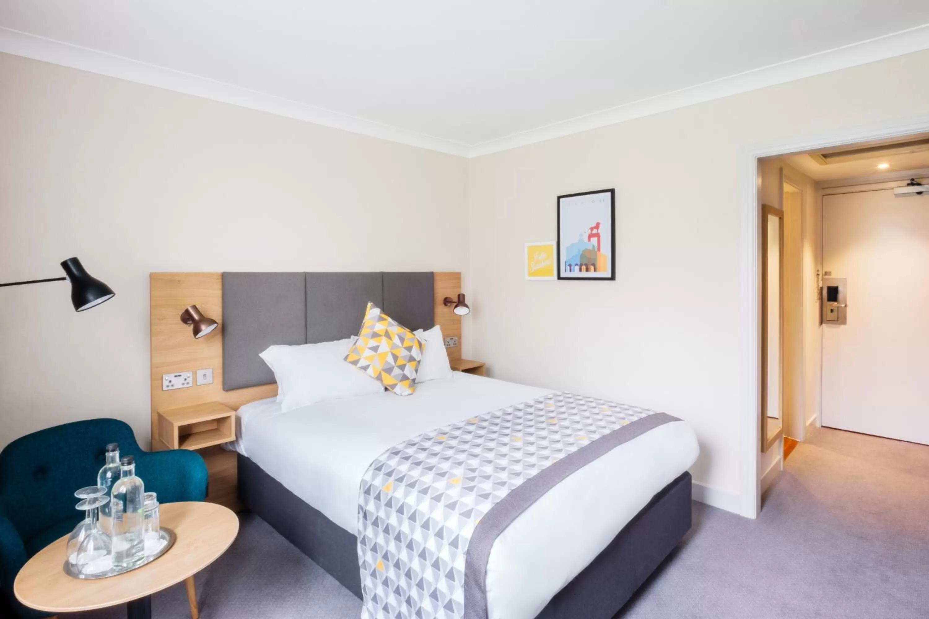 Double Room - Disability Access in Holiday Inn High Wycombe M40, Jct.4, an IHG Hotel