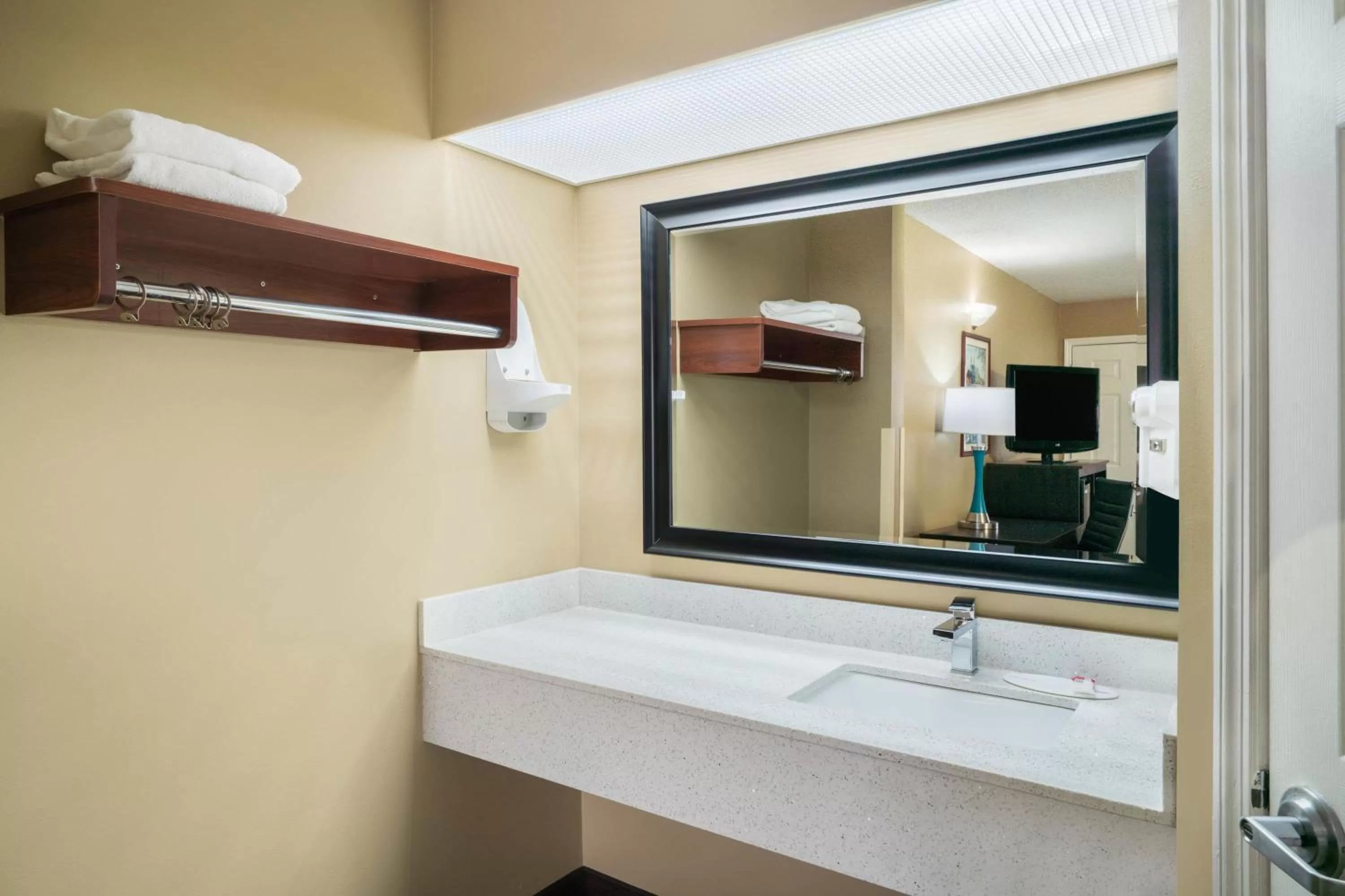 Bathroom in Baymont by Wyndham Prattville - Montgomery