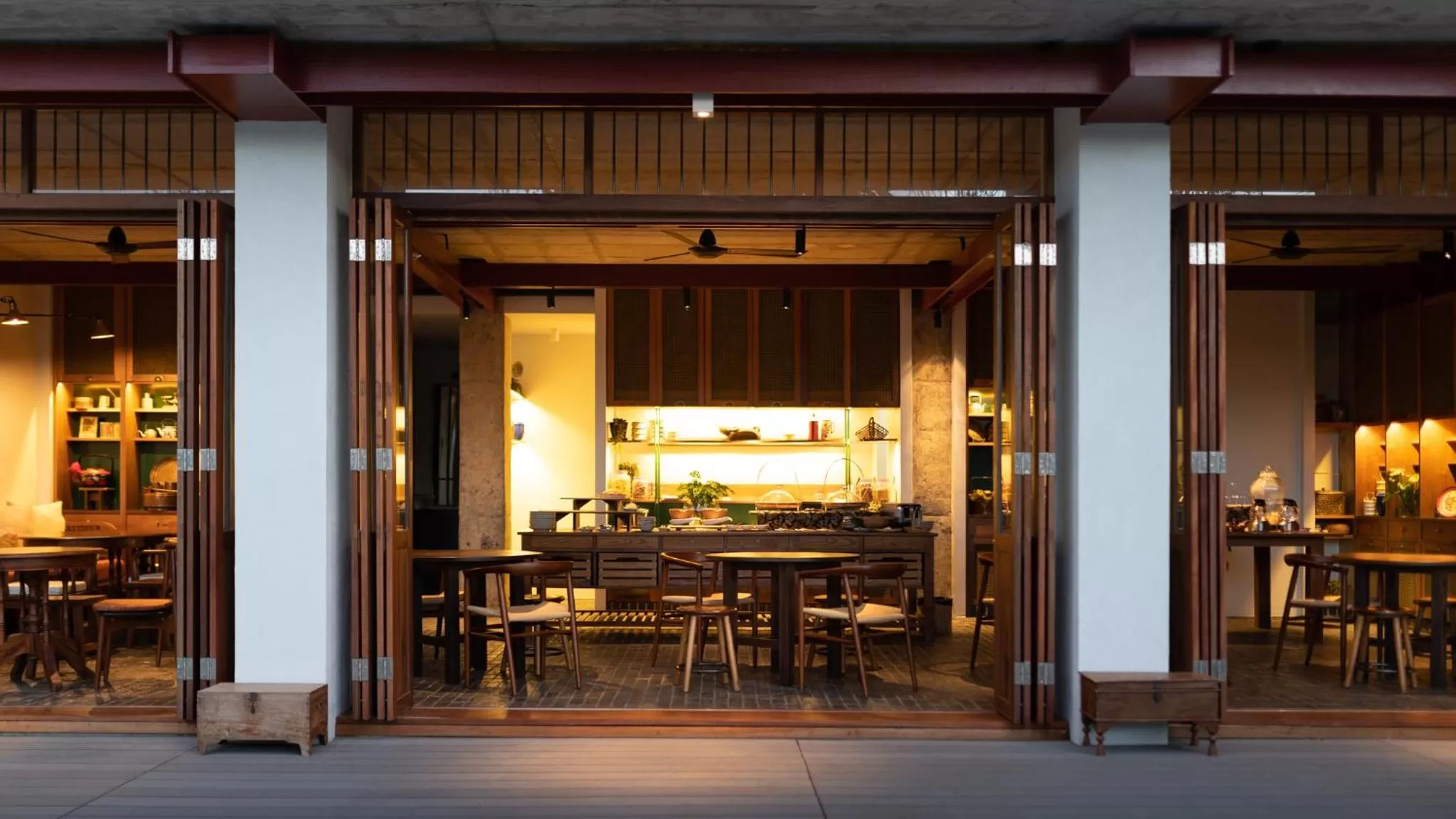 Restaurant/places to eat in Hotel Gahn Khao Lak