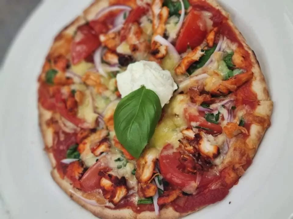 Ten Dollar Town Motel