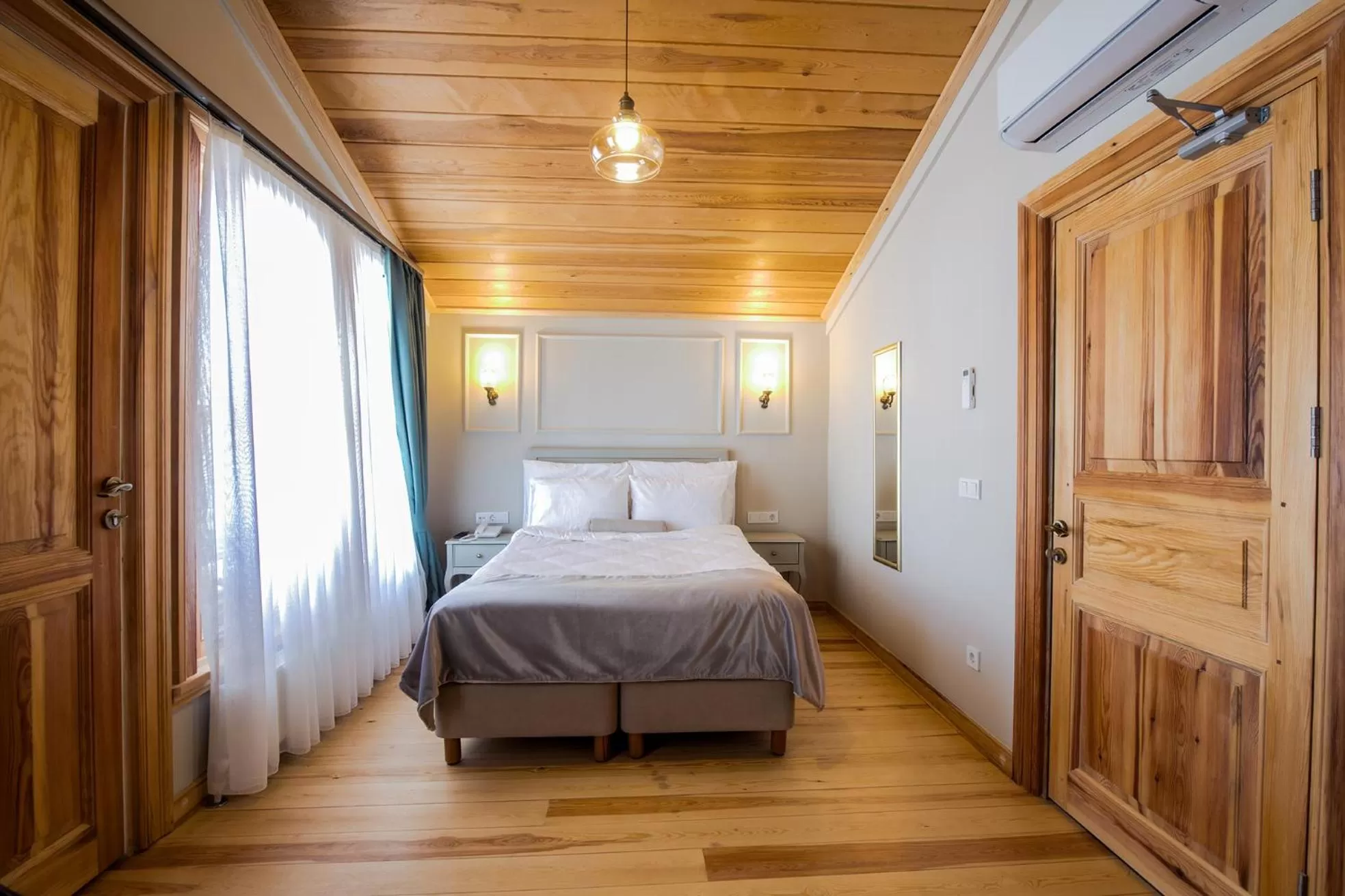 Bed in İkiz Konak Boutique Hotel