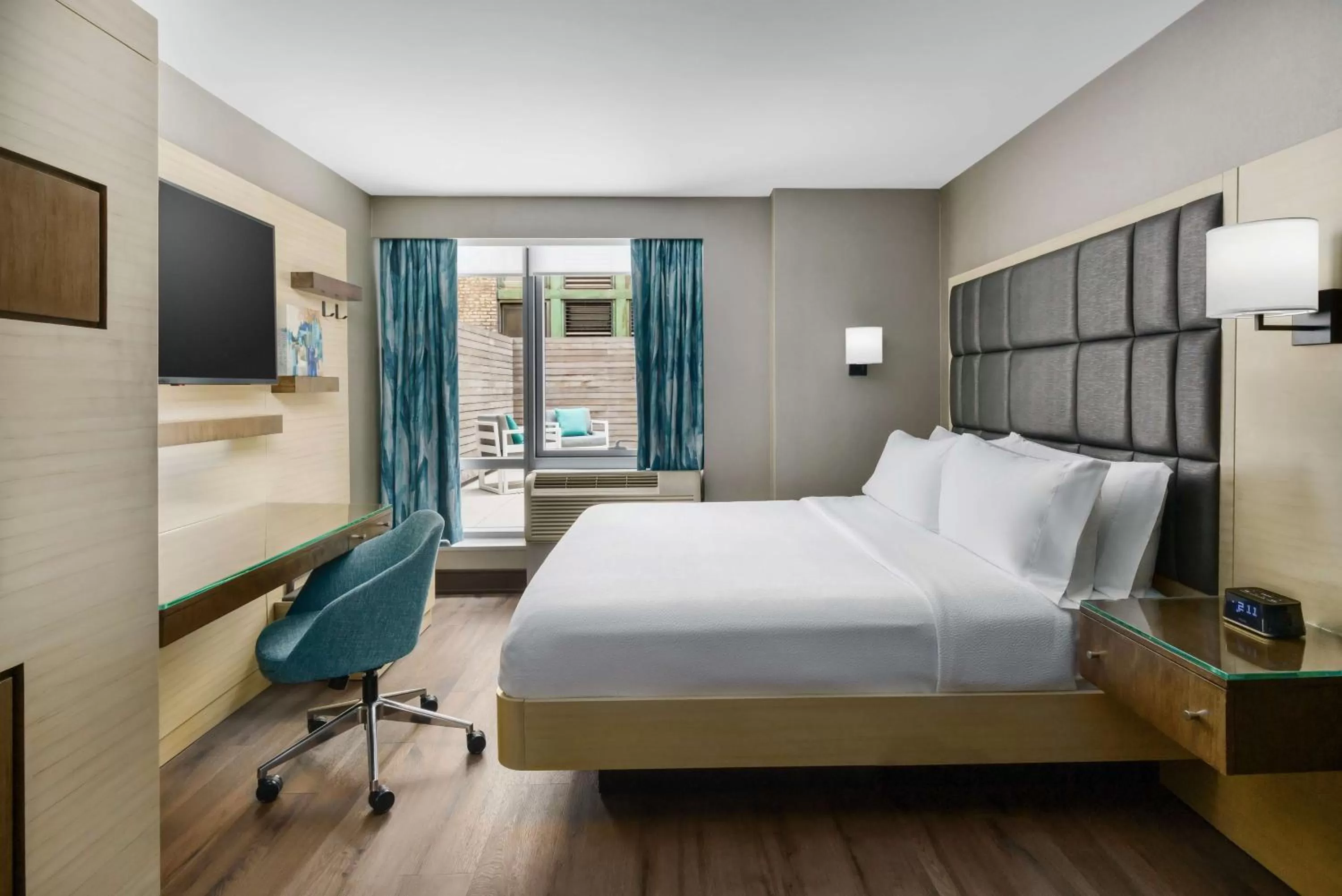 Bed in Hilton Garden Inn New York Times Square North