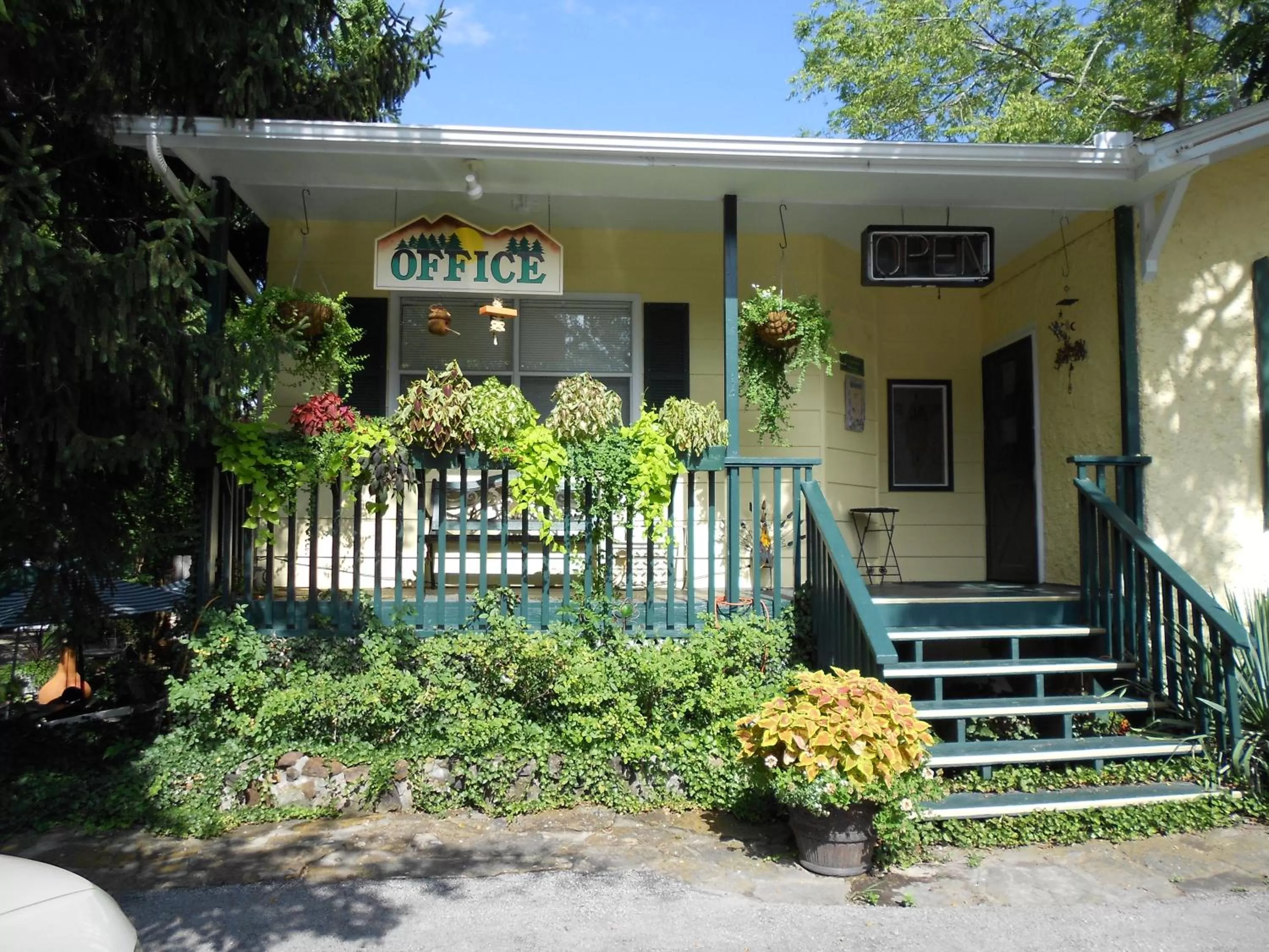 Lobby or reception in Sherwood Court Cottages