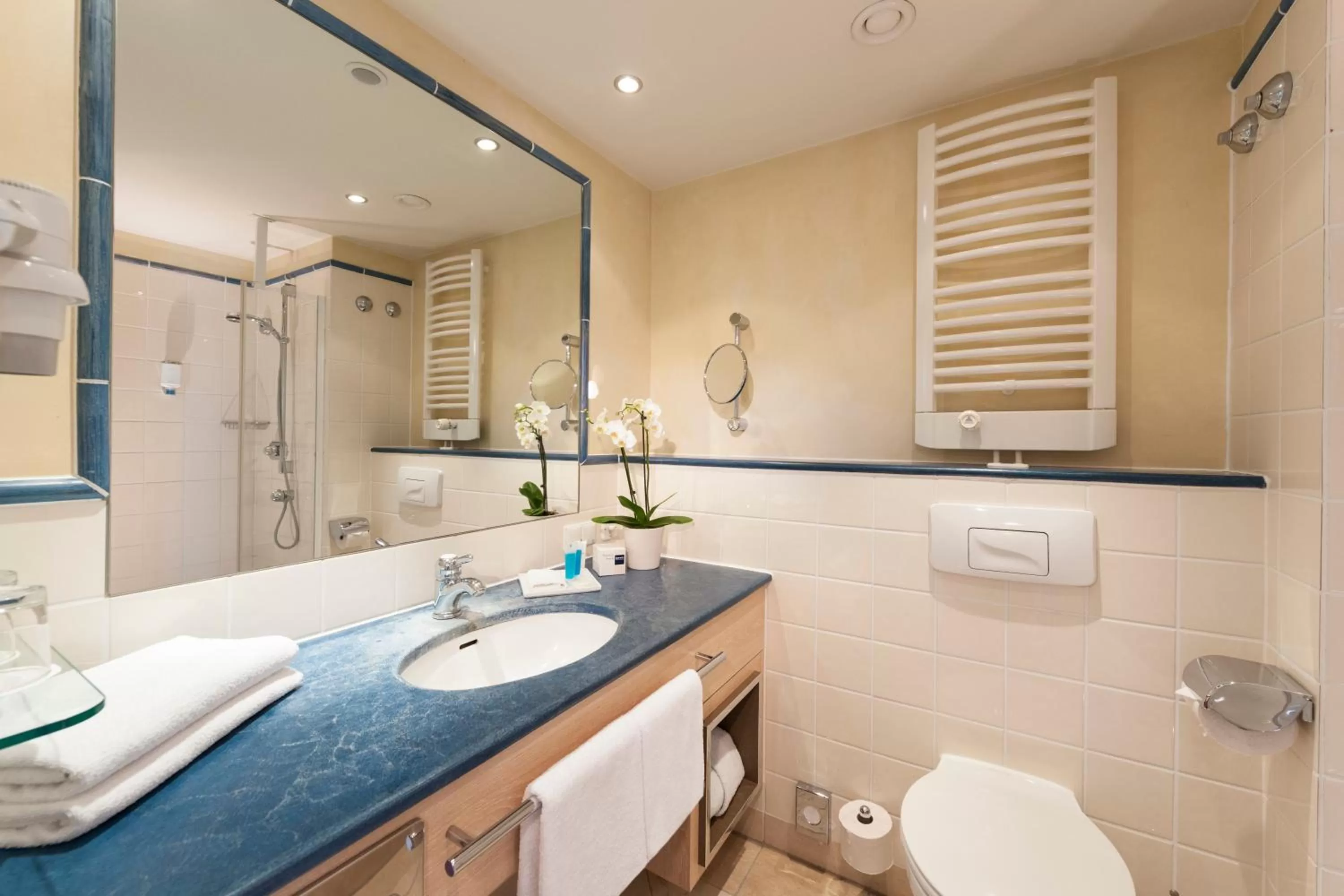 Bathroom in Dorint Strandhotel Binz/Rügen