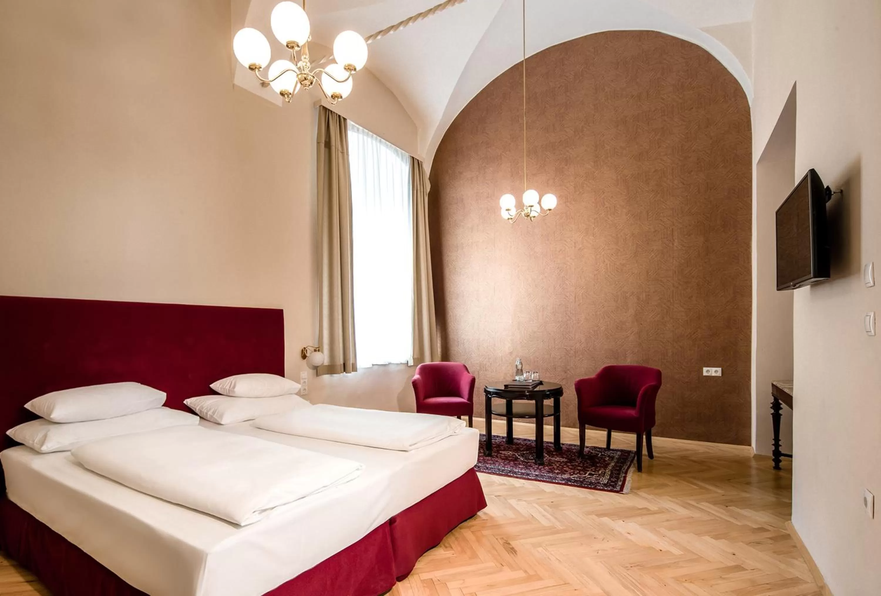 Bed in Palais-Hotel Erzherzog Johann