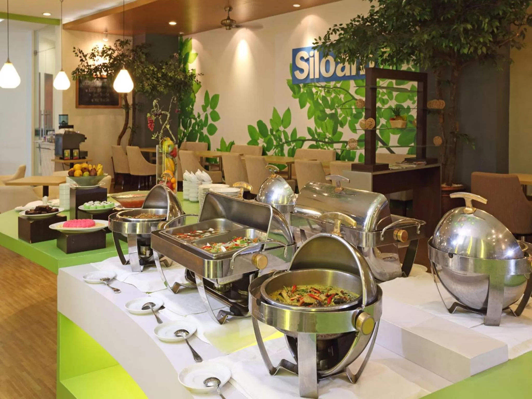 Food and drinks in Aryaduta Manado