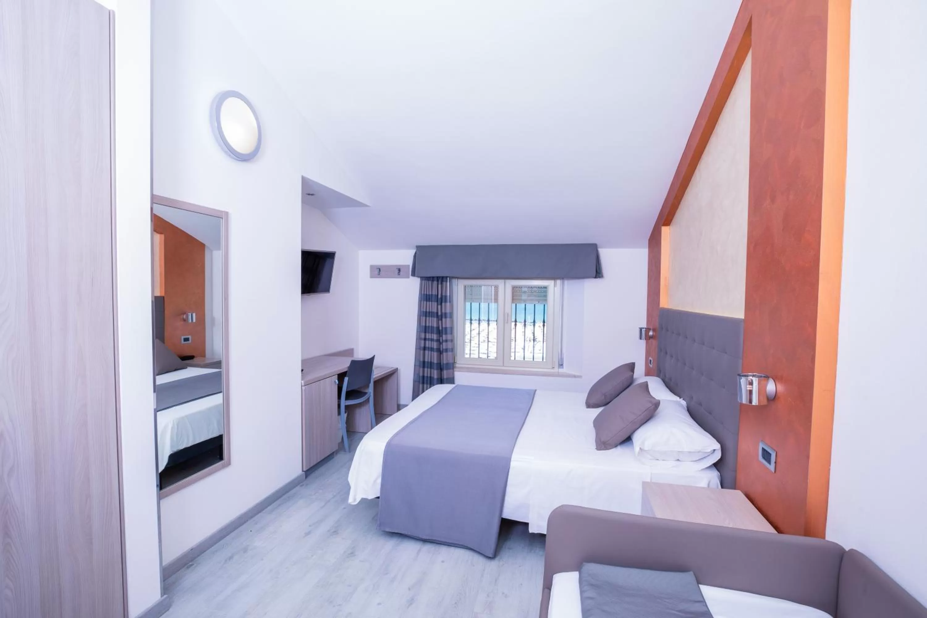 Photo of the whole room, Bed in Hotel Gabbiano