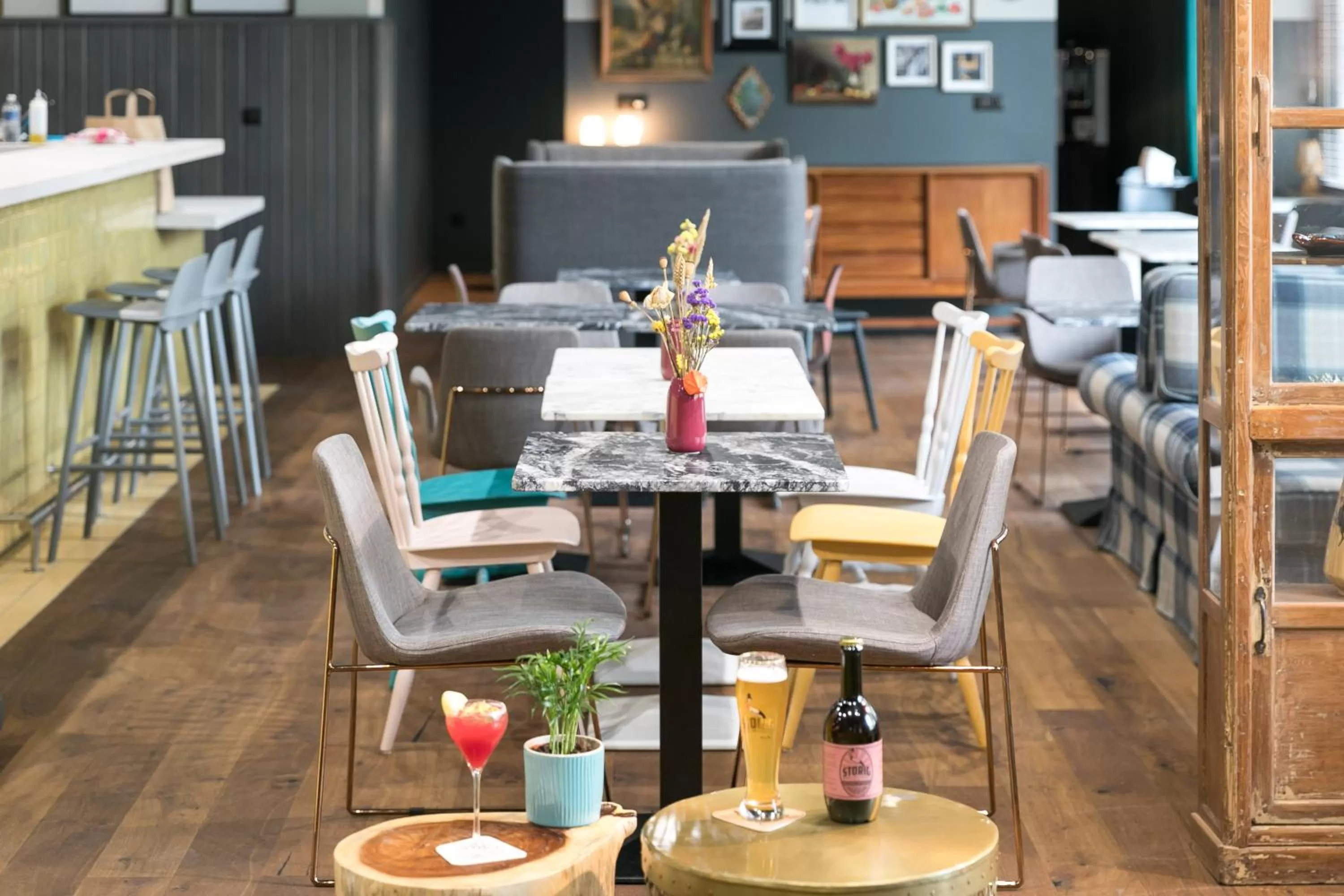 Restaurant/places to eat in Hotel Kaijoo by HappyCulture