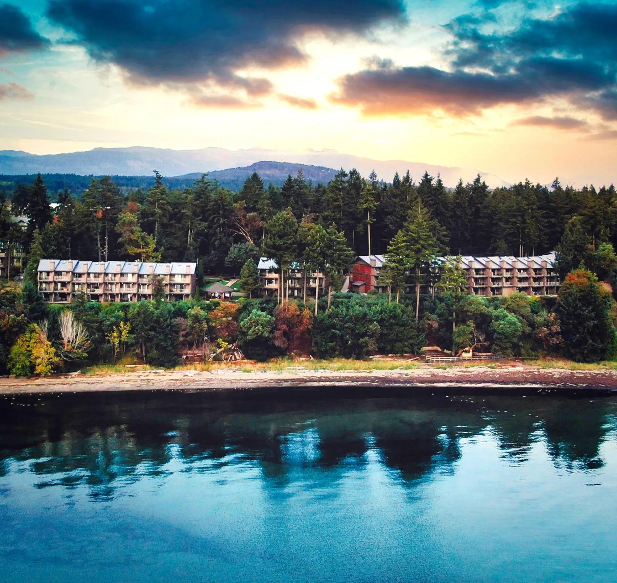 Property building in Tigh-Na-Mara Seaside Spa Resort