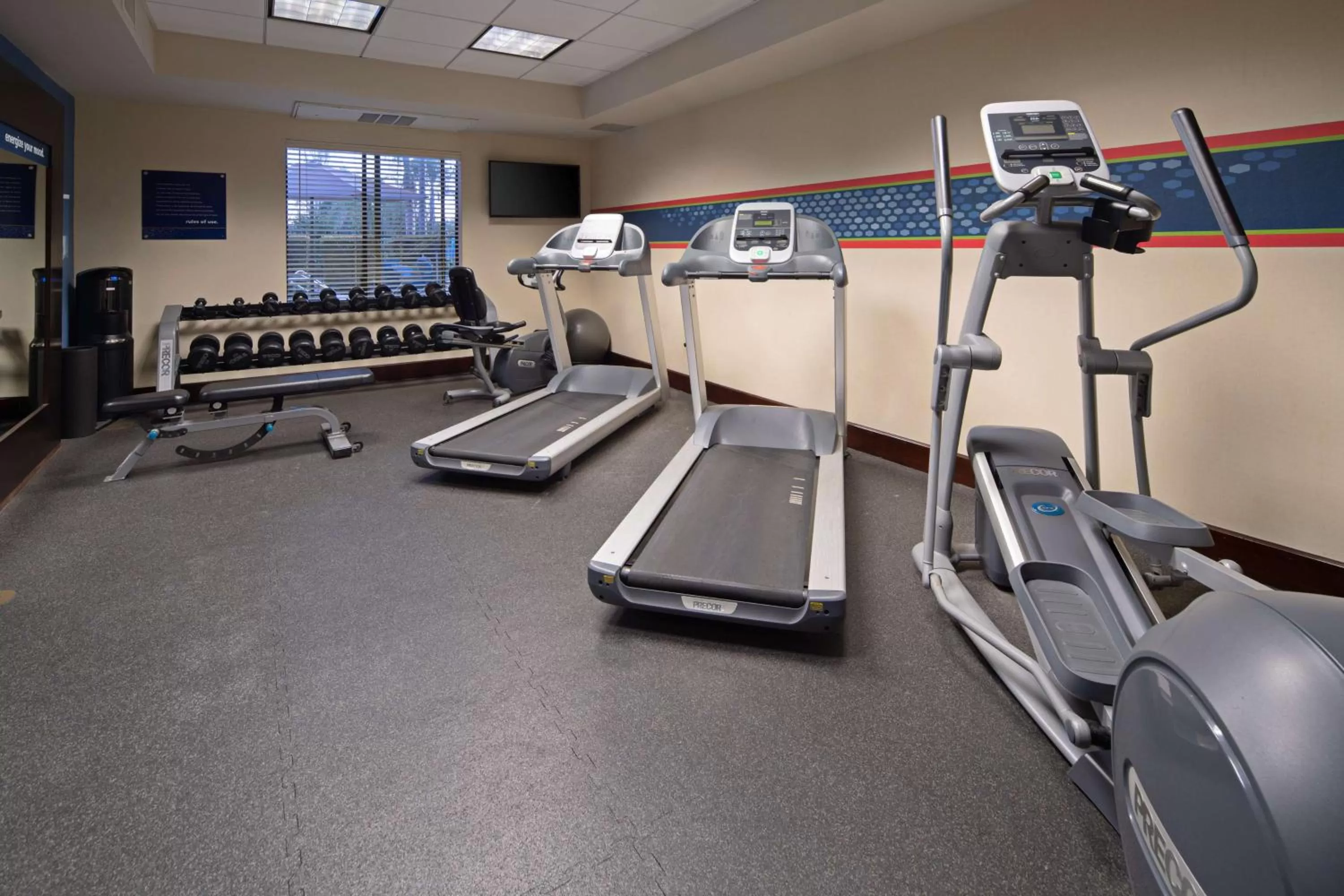 Fitness centre/facilities in Hampton Inn Visalia