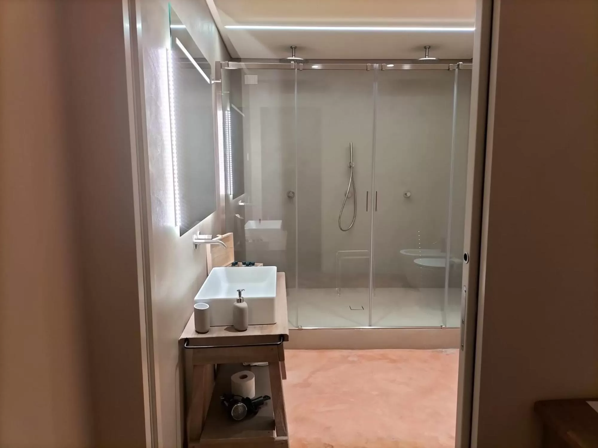 Toilet, Bathroom in Badia Giulia Prestigious Historical B&B