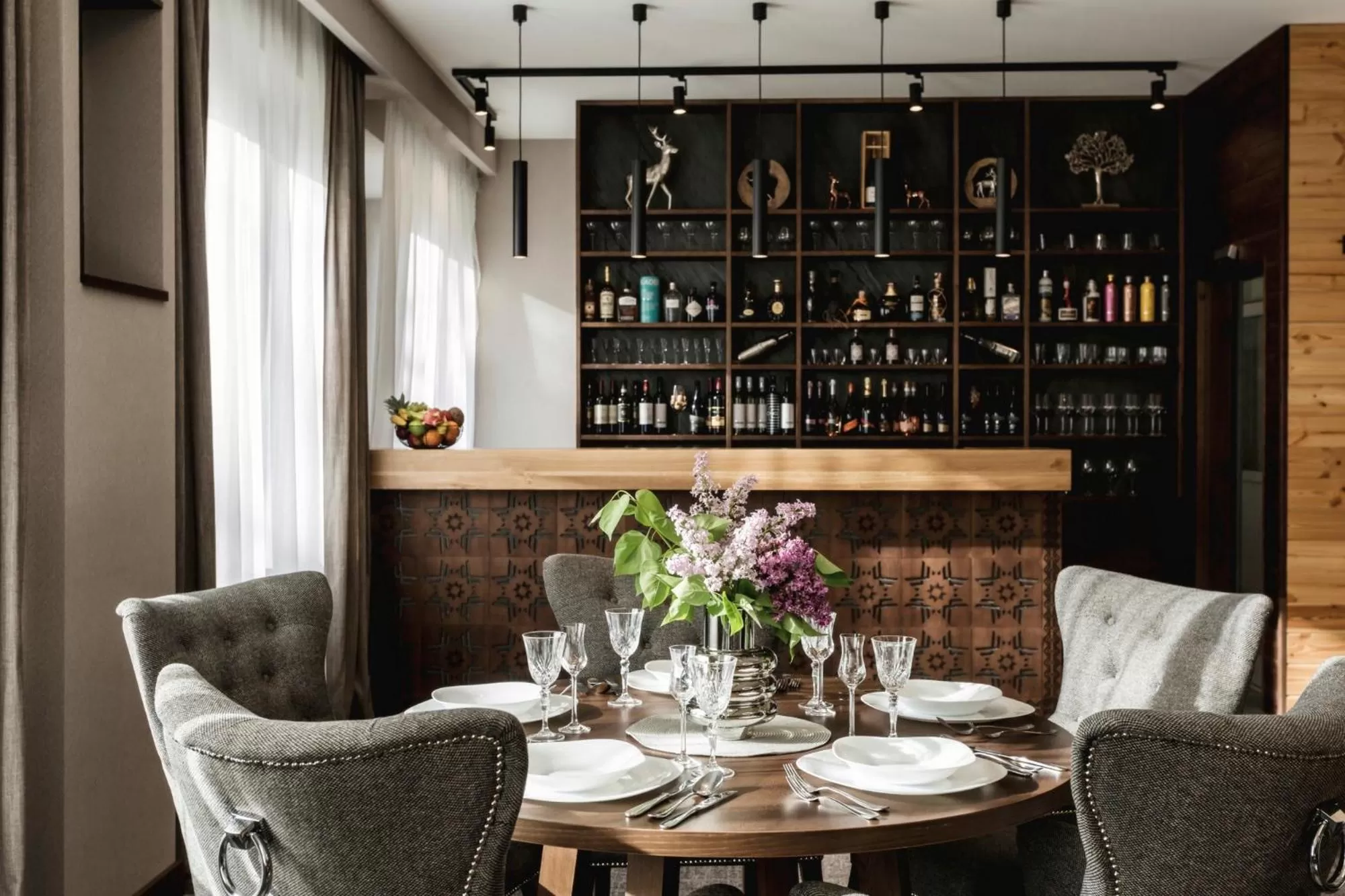 Restaurant/places to eat in ARIETES MARMONT Resort