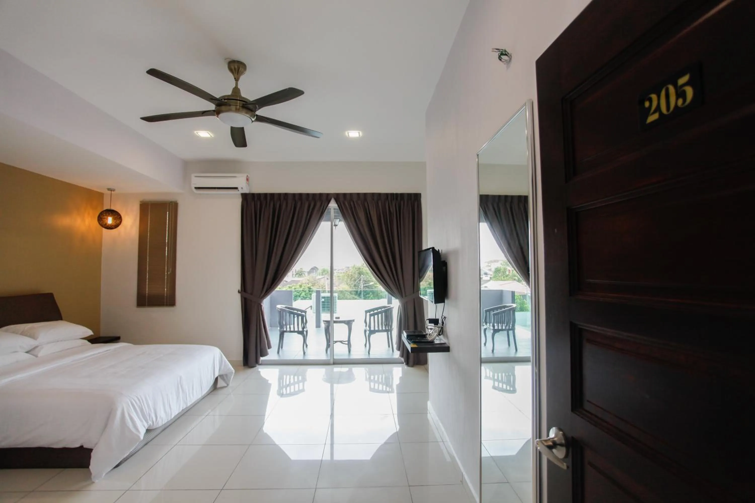 Bed in Millenium maison home