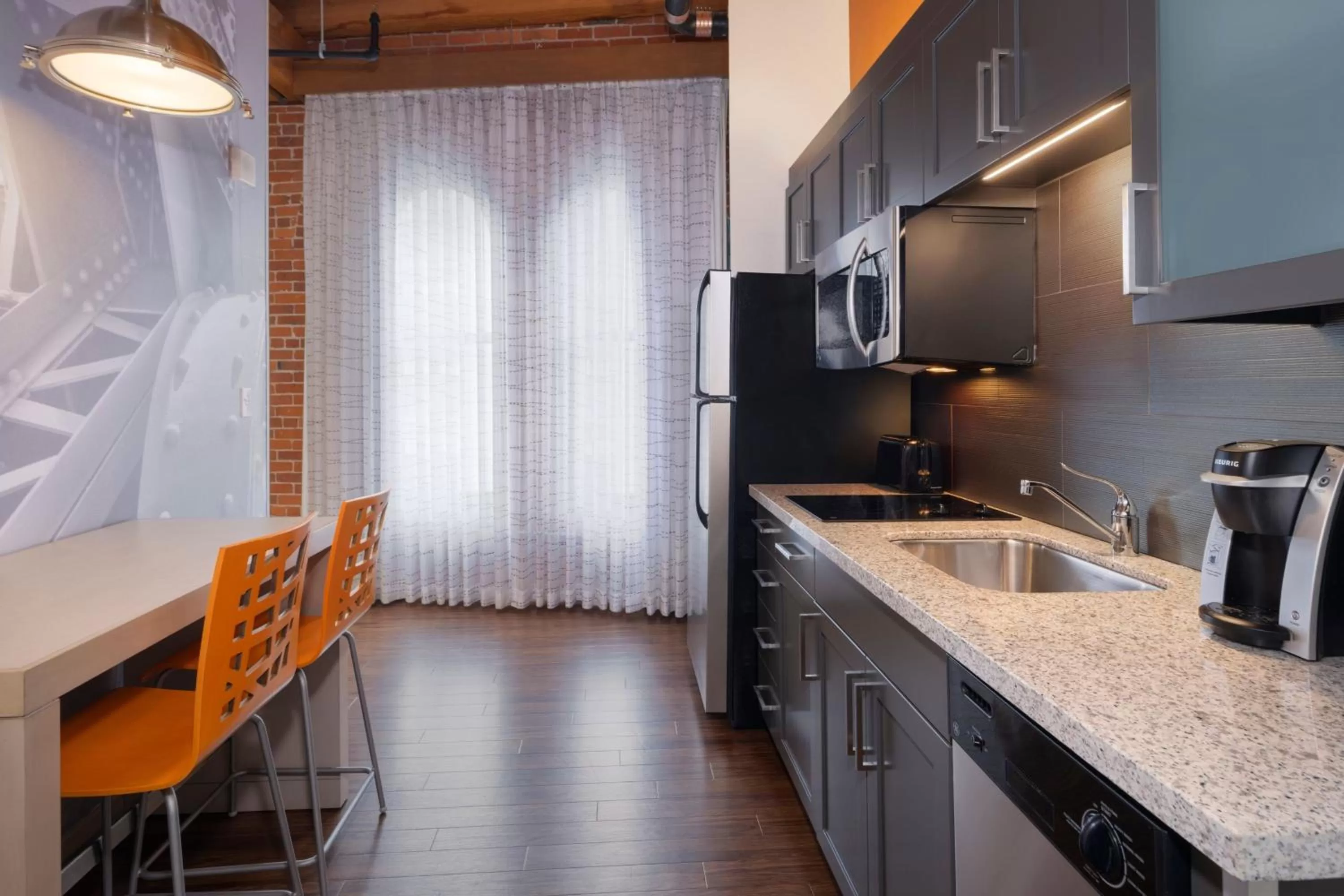 Kitchen or kitchenette in Residence Inn by Marriott Boston Downtown Seaport