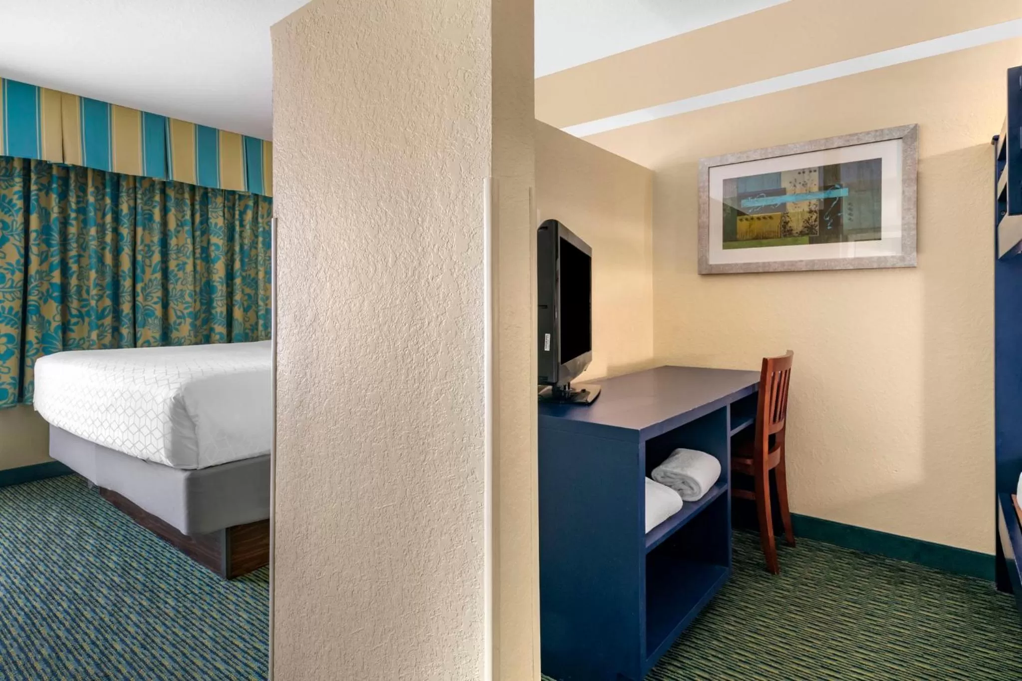 Bedroom, Bed in Holiday Inn Resort Orlando - Lake Buena Vista by IHG