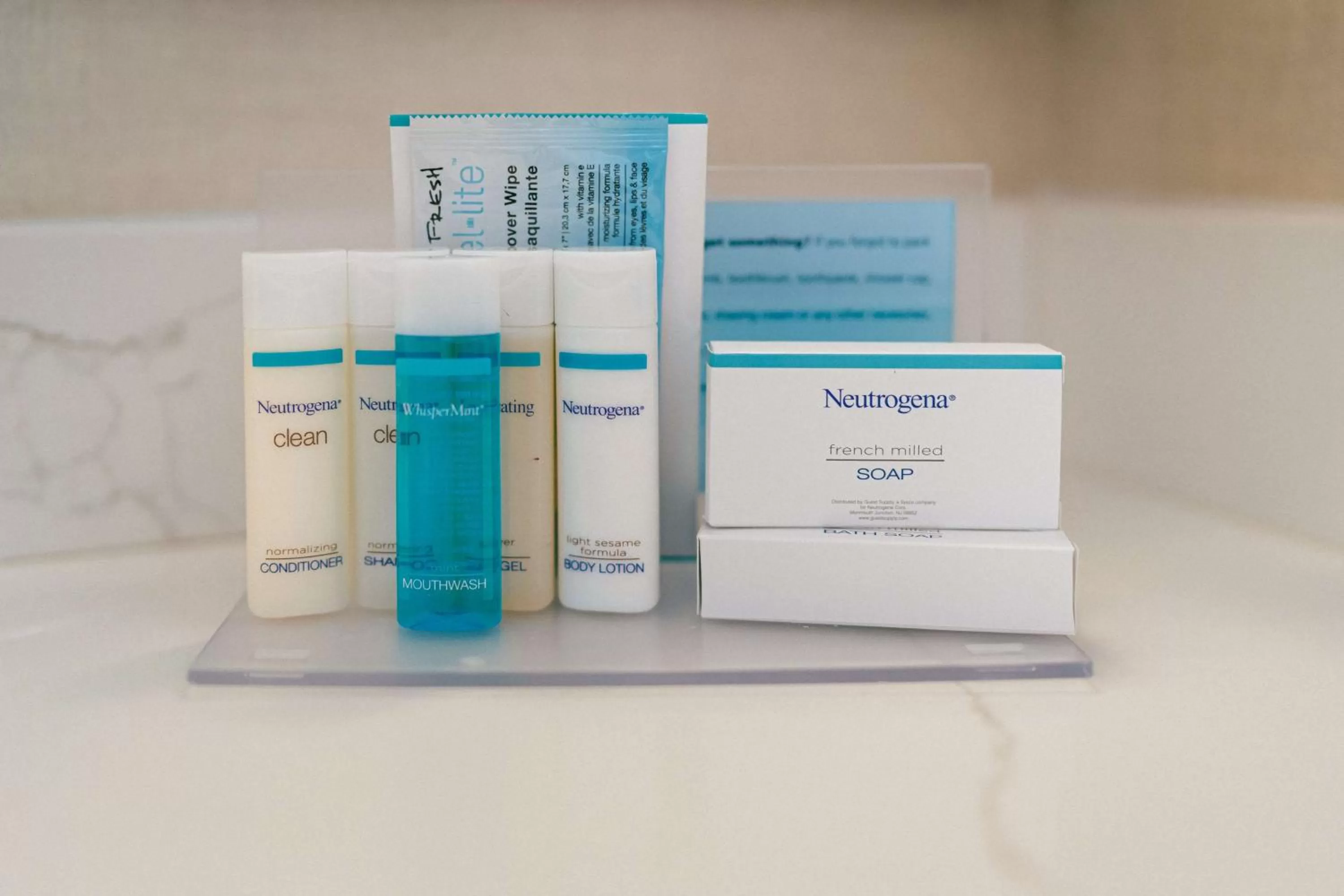 Photo of the whole room in Hampton Inn & Suites South Park at Phillips Place