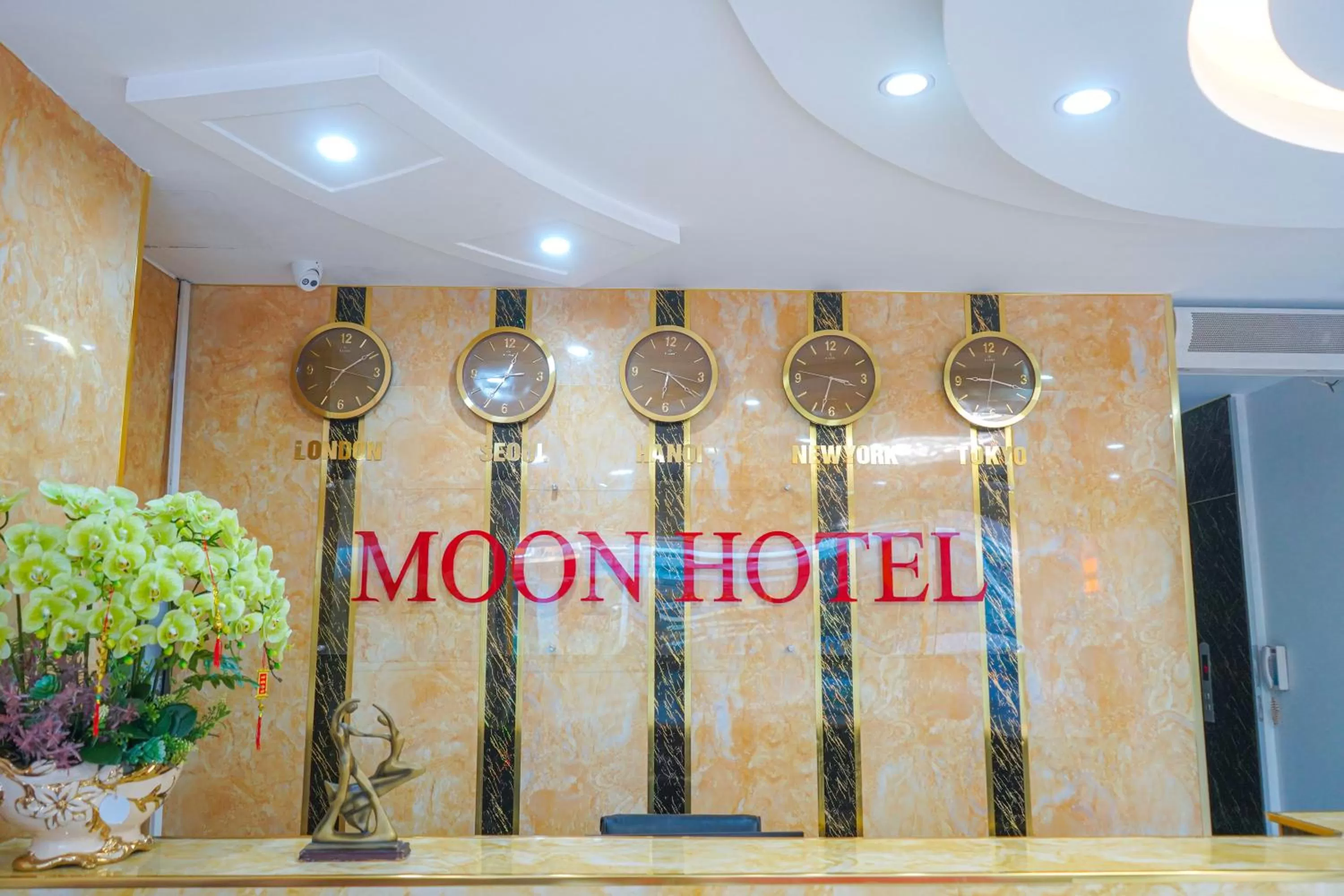 Logo/Certificate/Sign in Moon Hotel Cau Giay