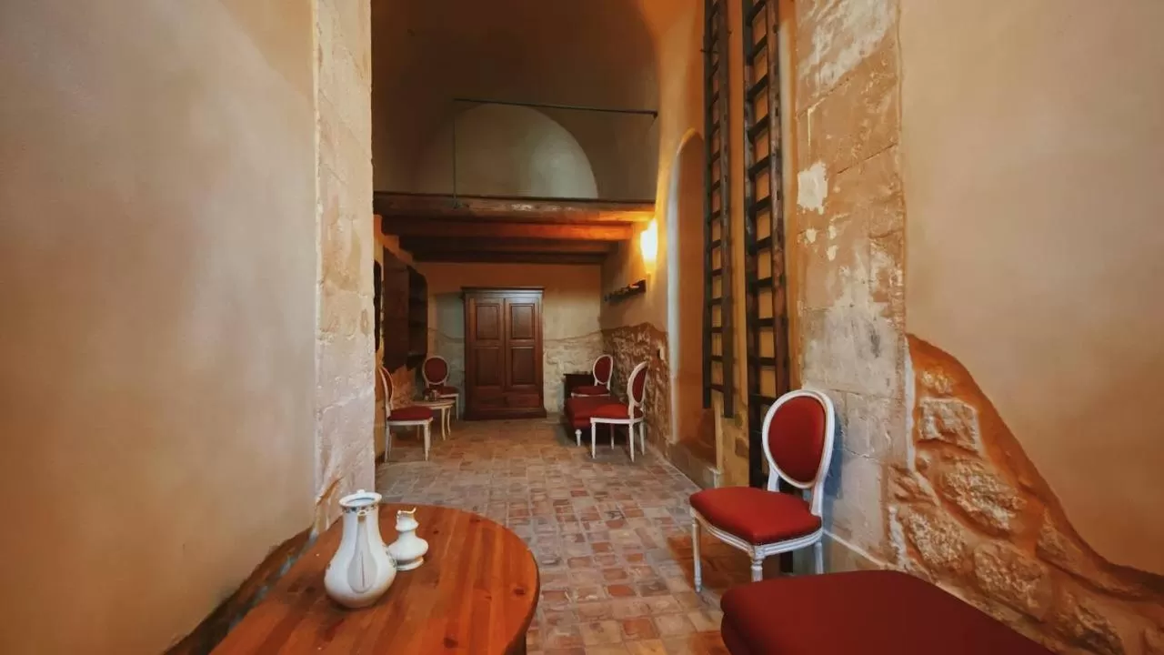 Seating area in Palazzo Gambuzza