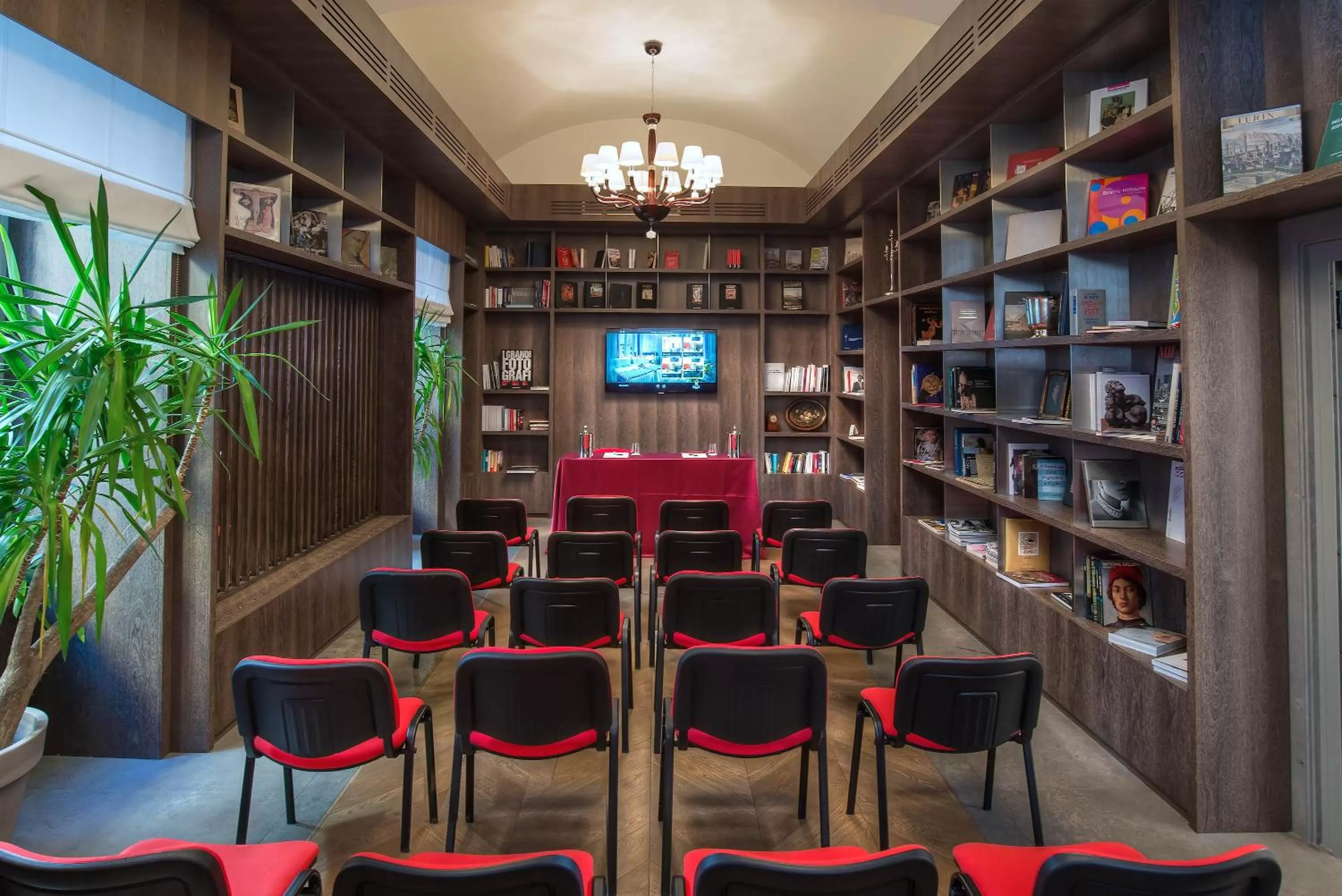 Seating area in Hotel Martis Palace