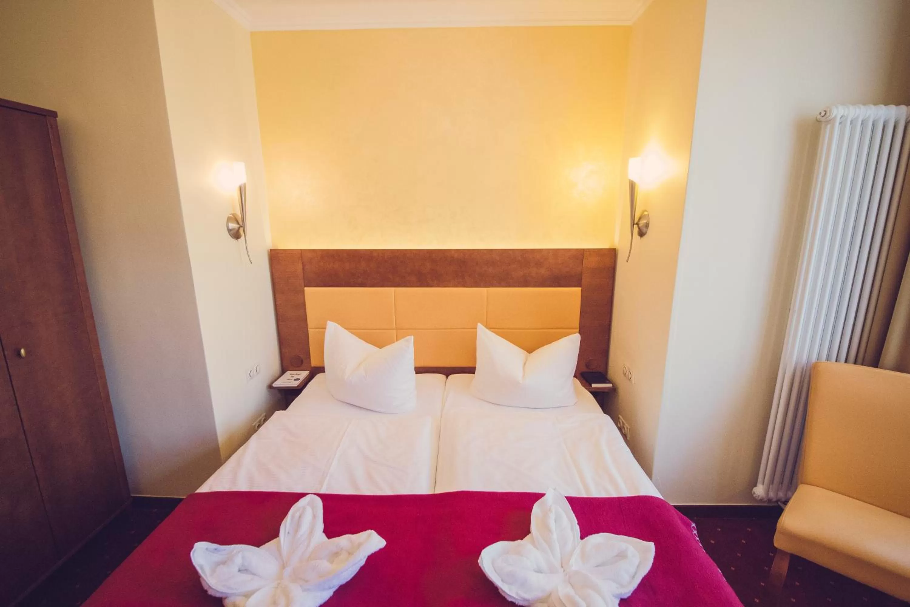 Photo of the whole room, Bed in Hotel Arena City