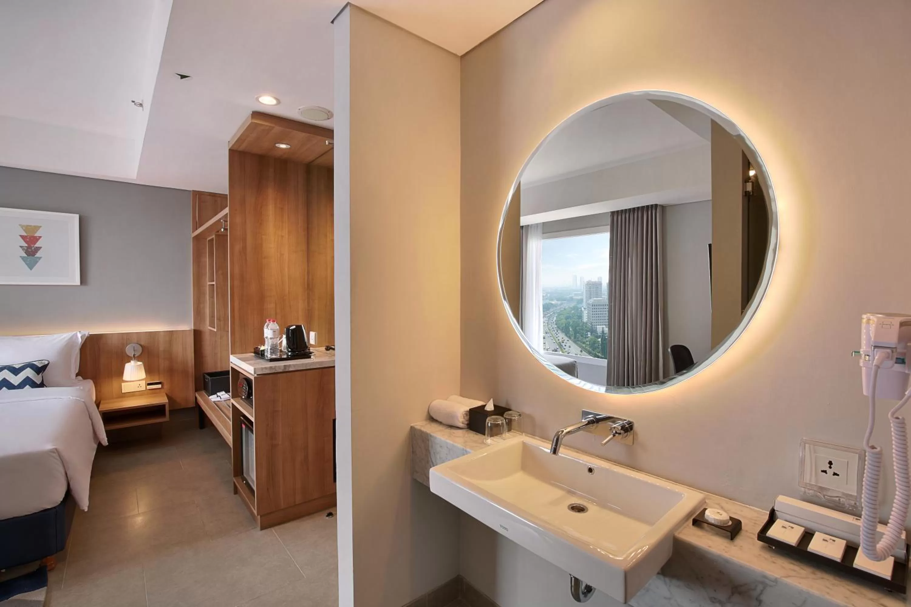 Bathroom, Bed in Swiss-Belinn Simatupang