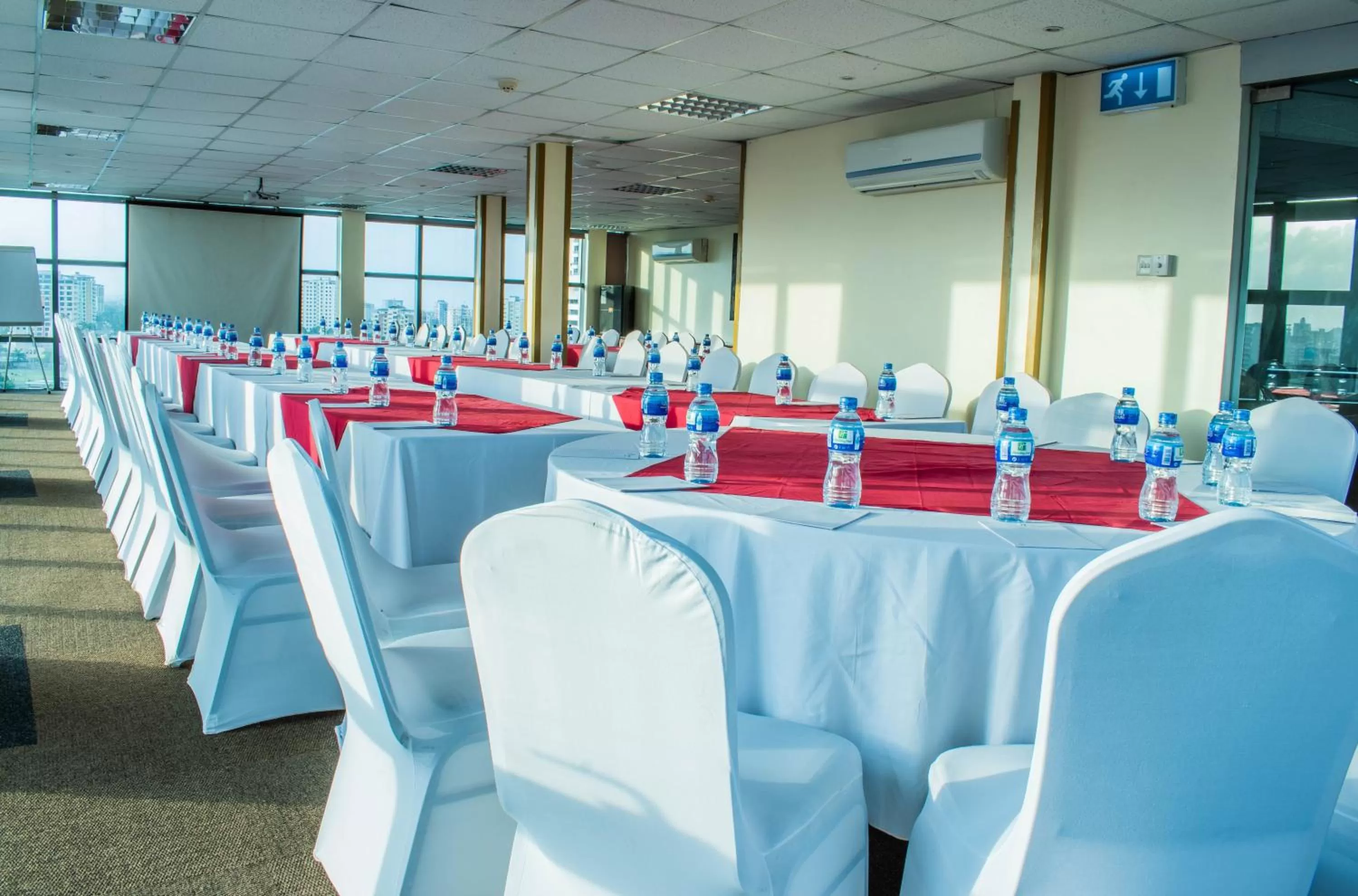 Meeting/conference room in Holiday Inn Dar Es Salaam by IHG