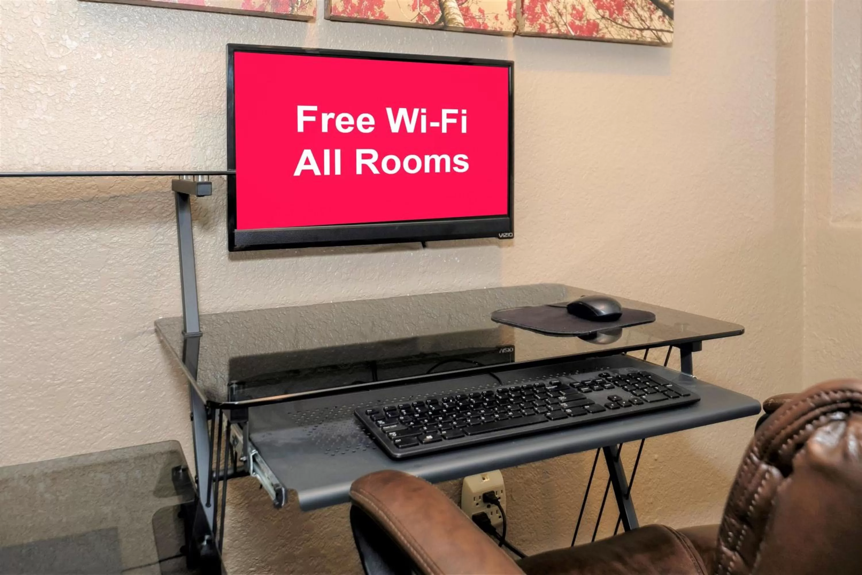 Business facilities in Red Roof Inn Osage Beach - Lake of the Ozarks