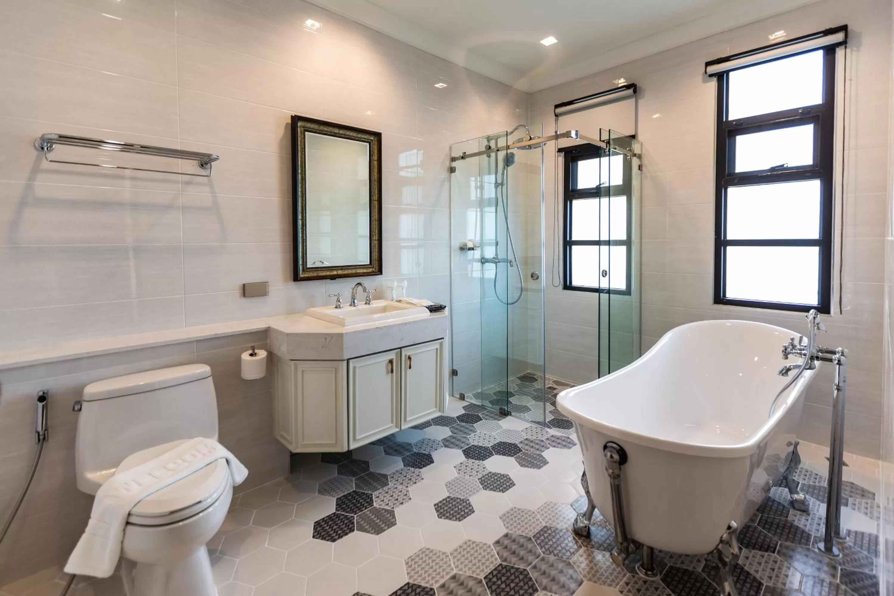 Toilet in Merchant Villa- SHA Extra Plus