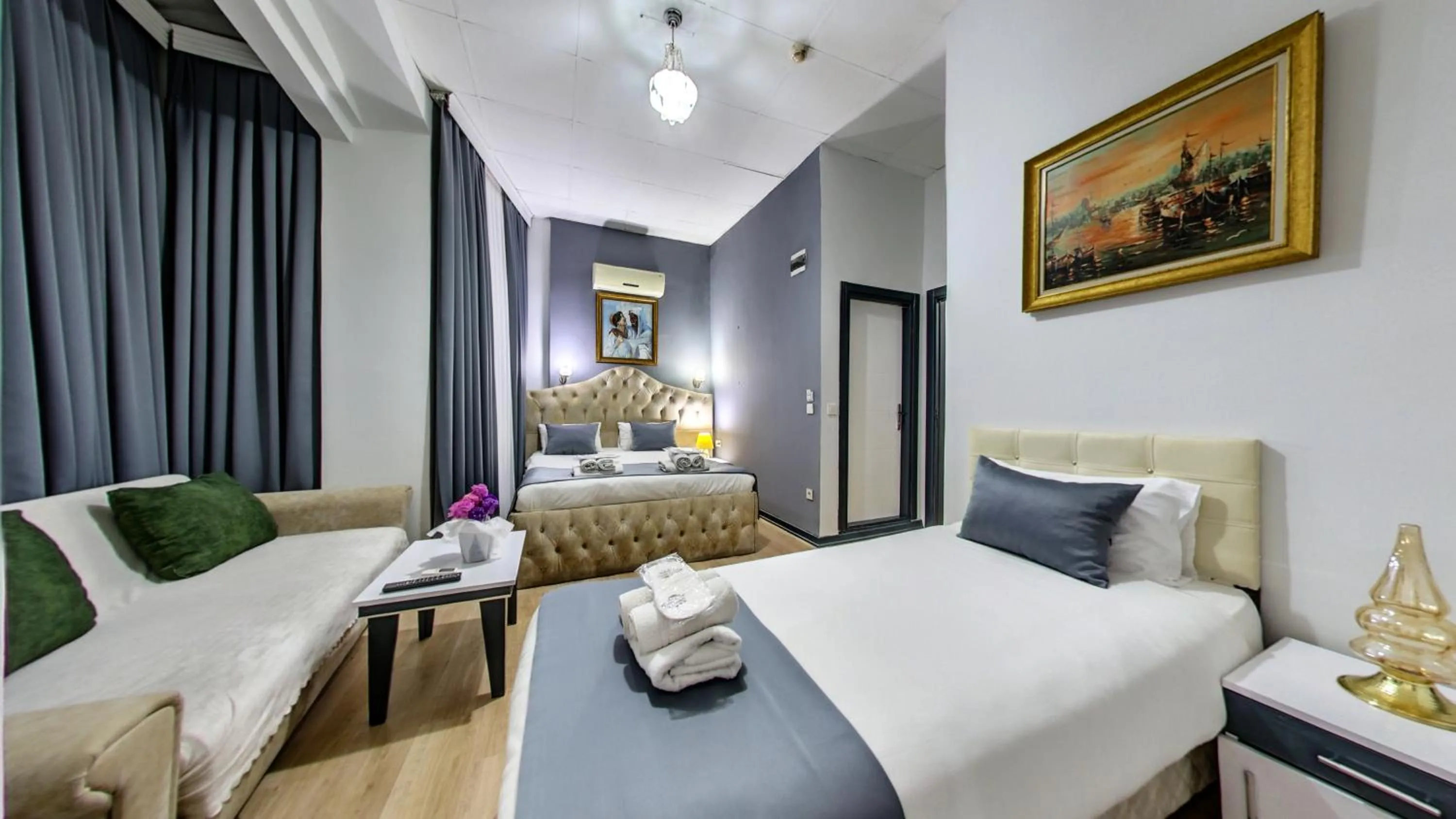 Bed in Hotel Mara İstanbul