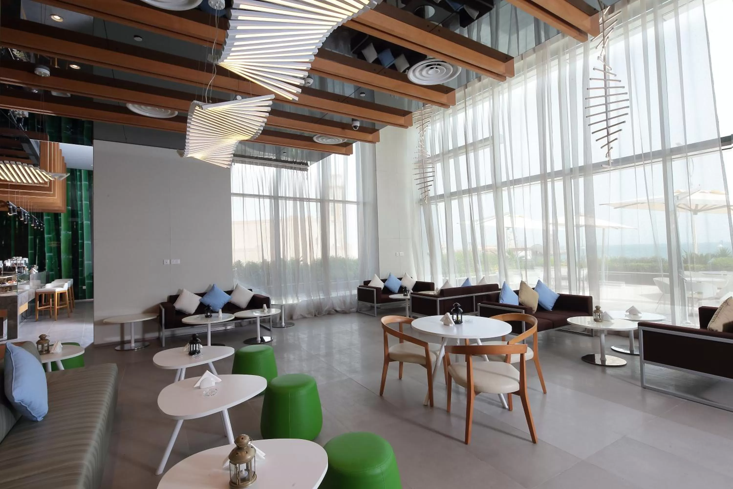 Lounge or bar in Novotel Jazan