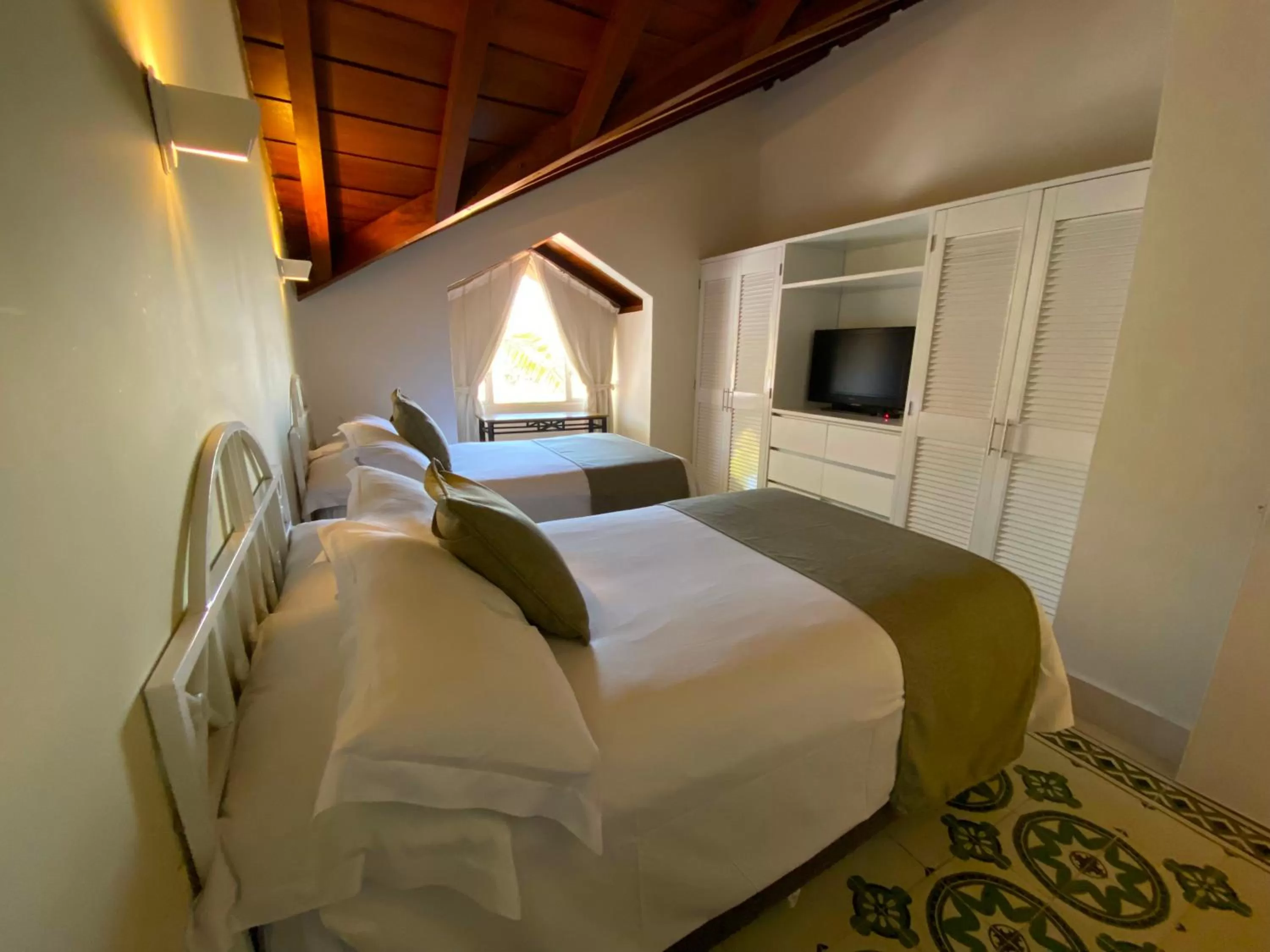 Bed in Hotel Las Americas Casa de Playa