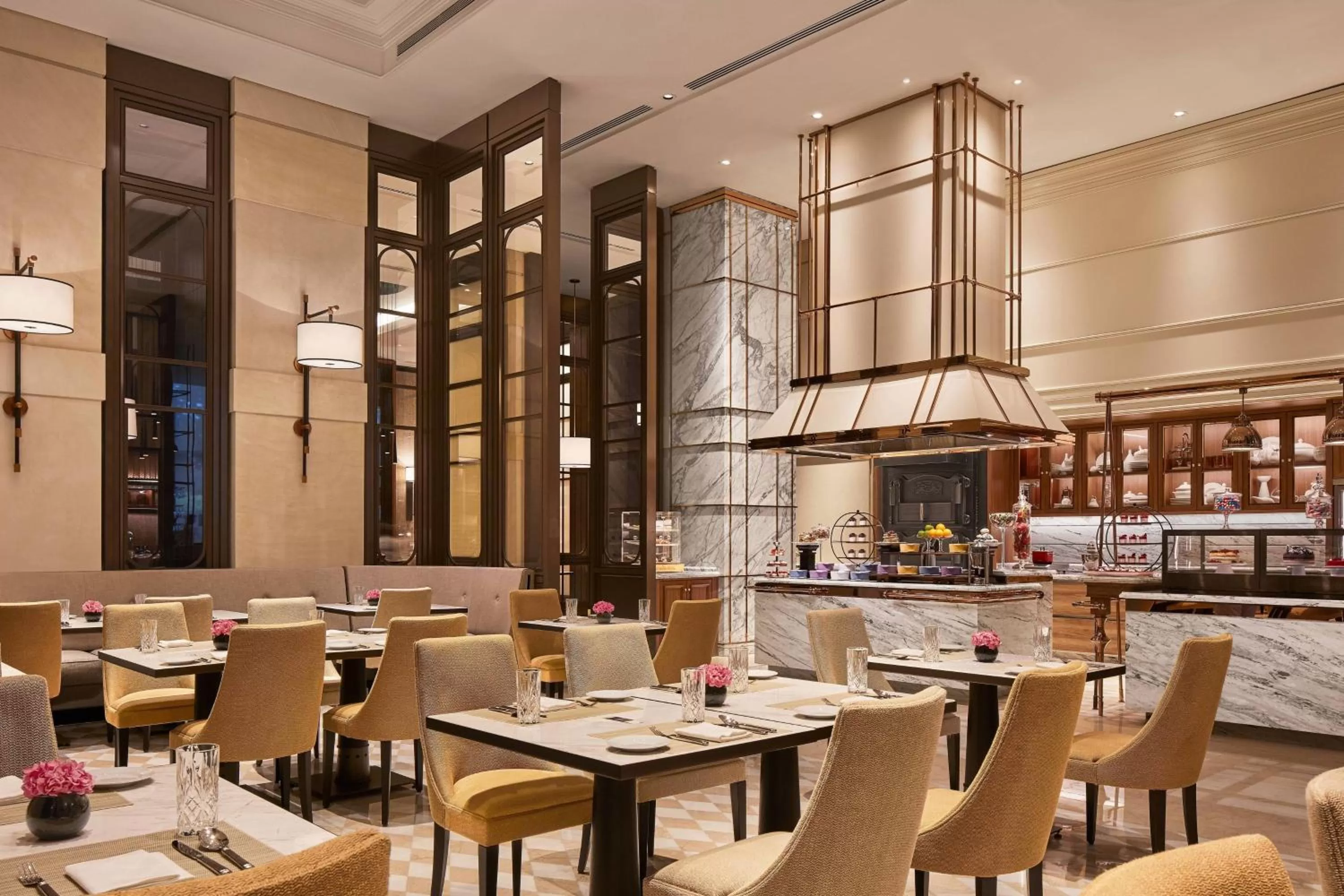 Restaurant/places to eat in The Ritz-Carlton, Pune