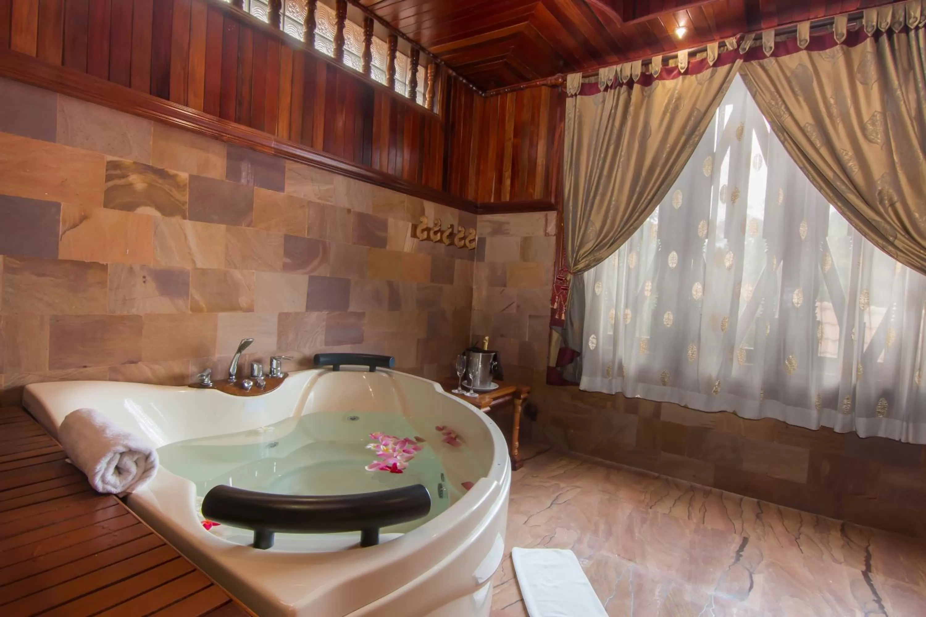 Bathroom, Spa/Wellness in Model Residence & Spa