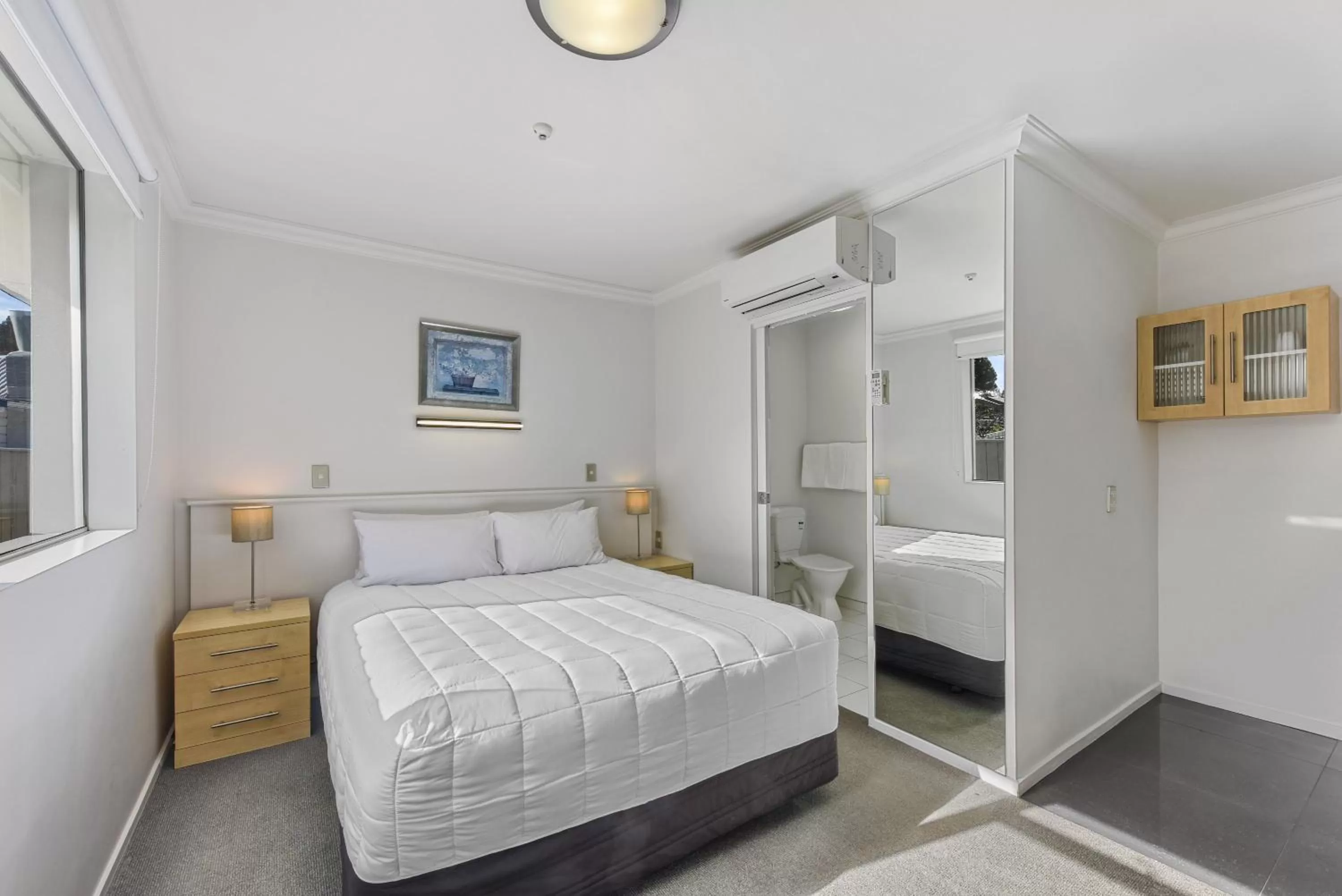 Bedroom, Bed in The Hotel Nelson