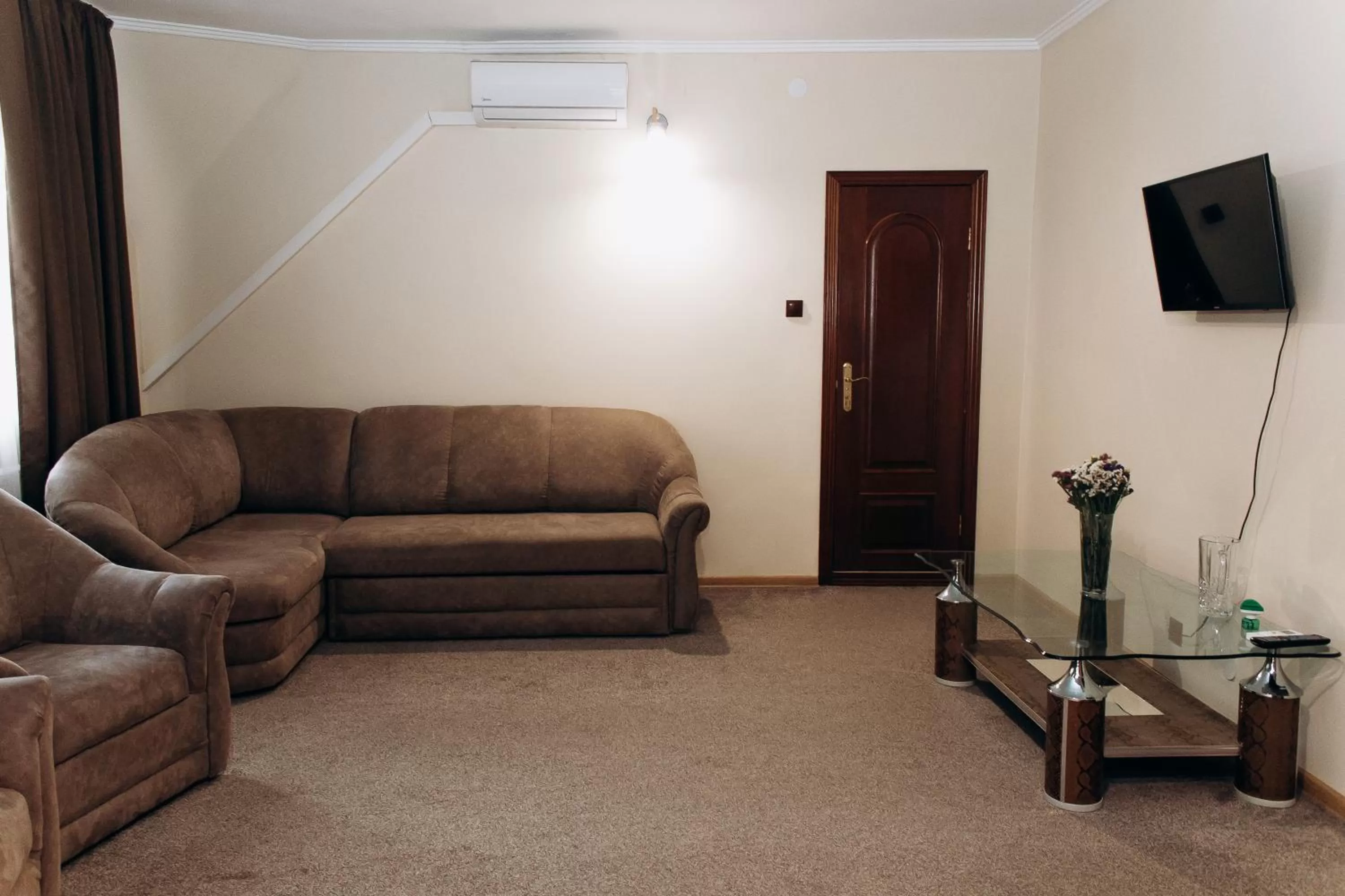 Living room in Eduard Hotel