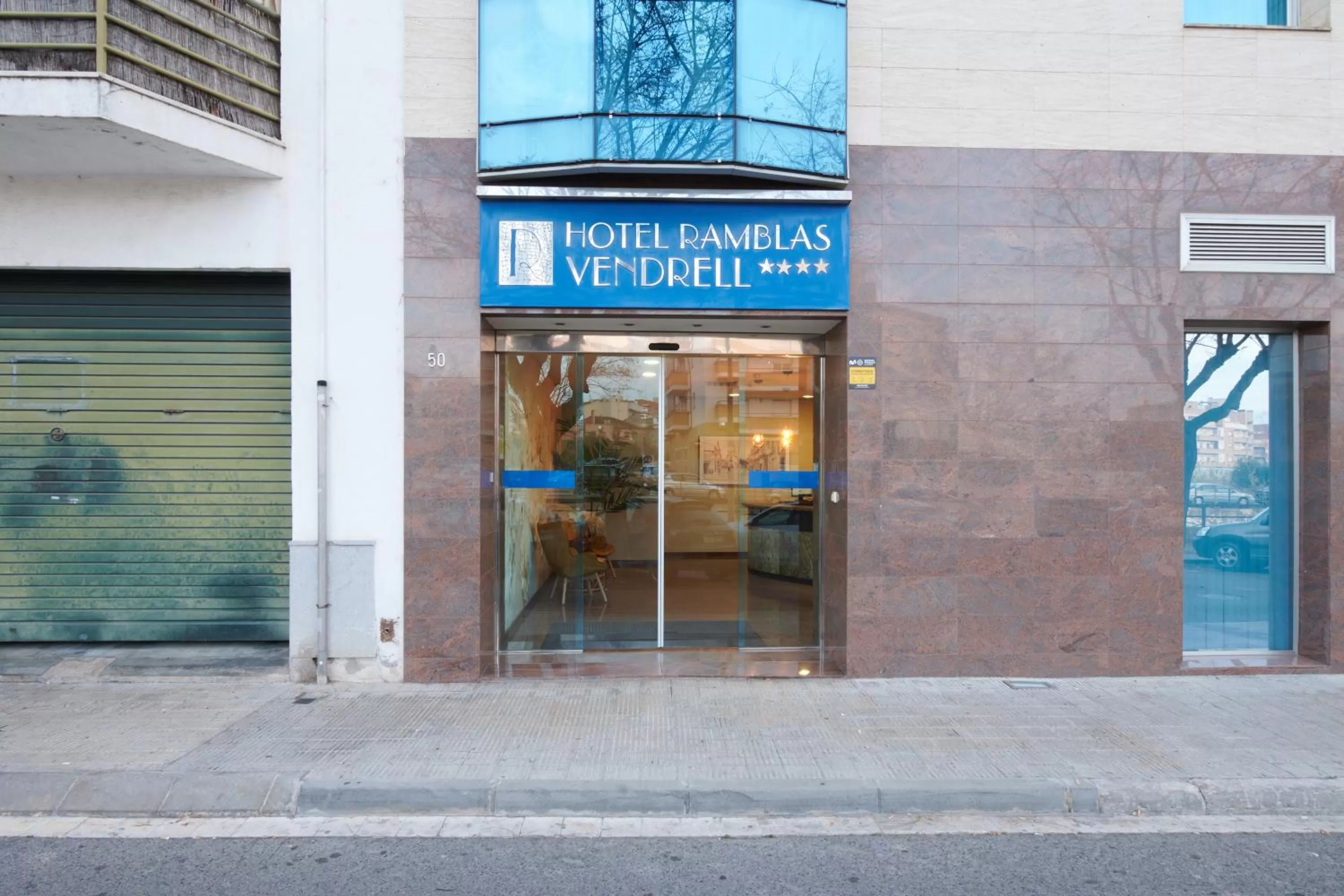 Facade/entrance in Ramblas Vendrell