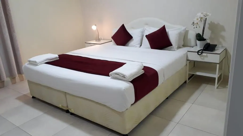 Bed in Al Jisr Hotel