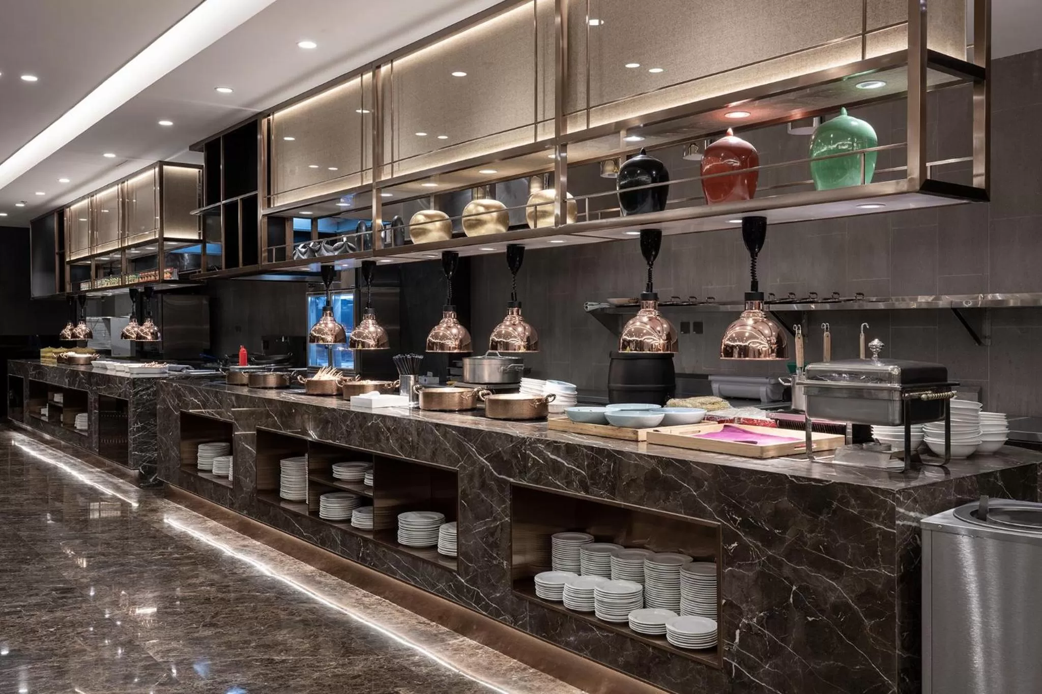 Restaurant/places to eat in Crowne Plaza Shanghai by IHG