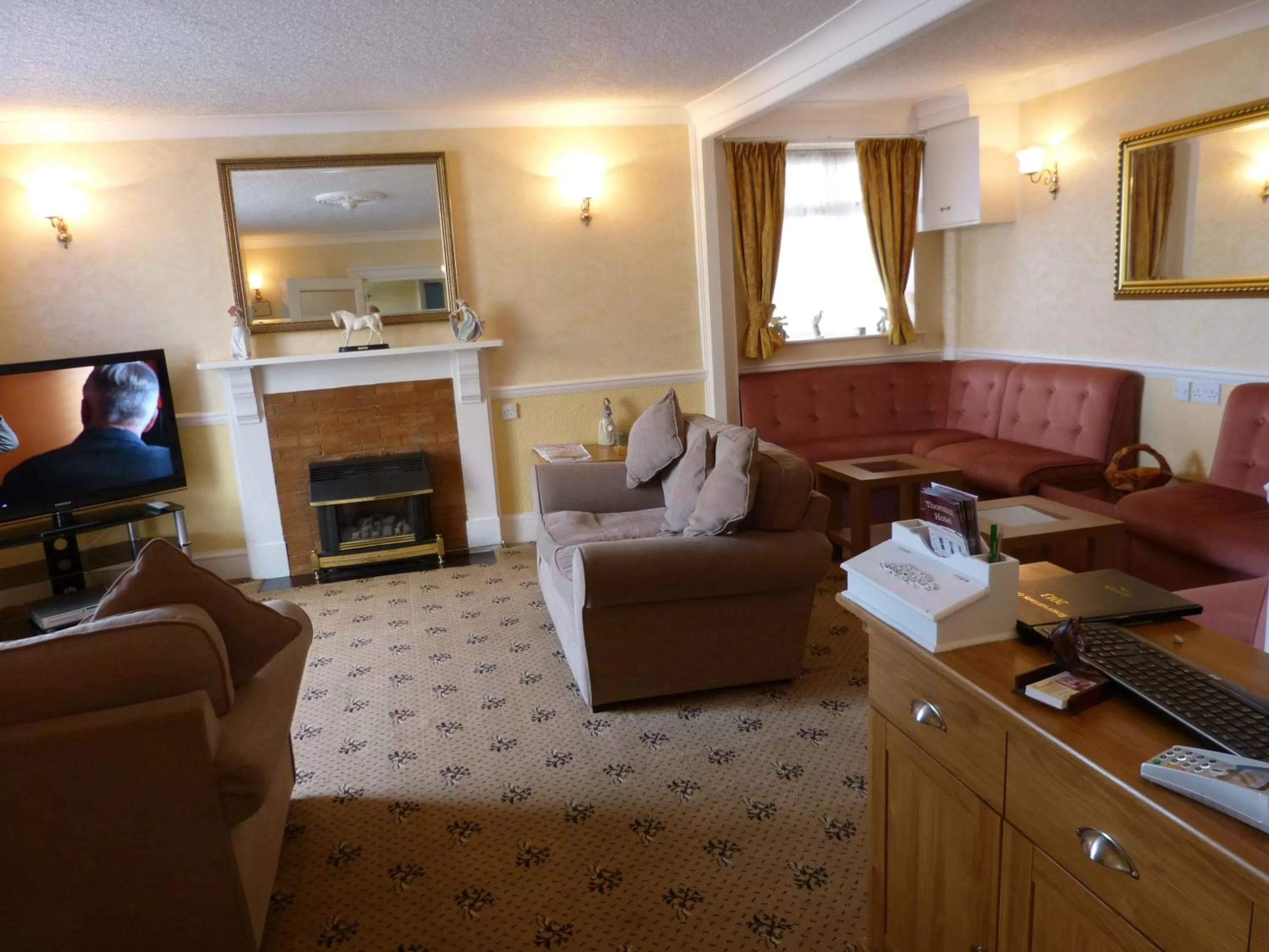 Communal lounge/ TV room, Seating Area in The Thornhill