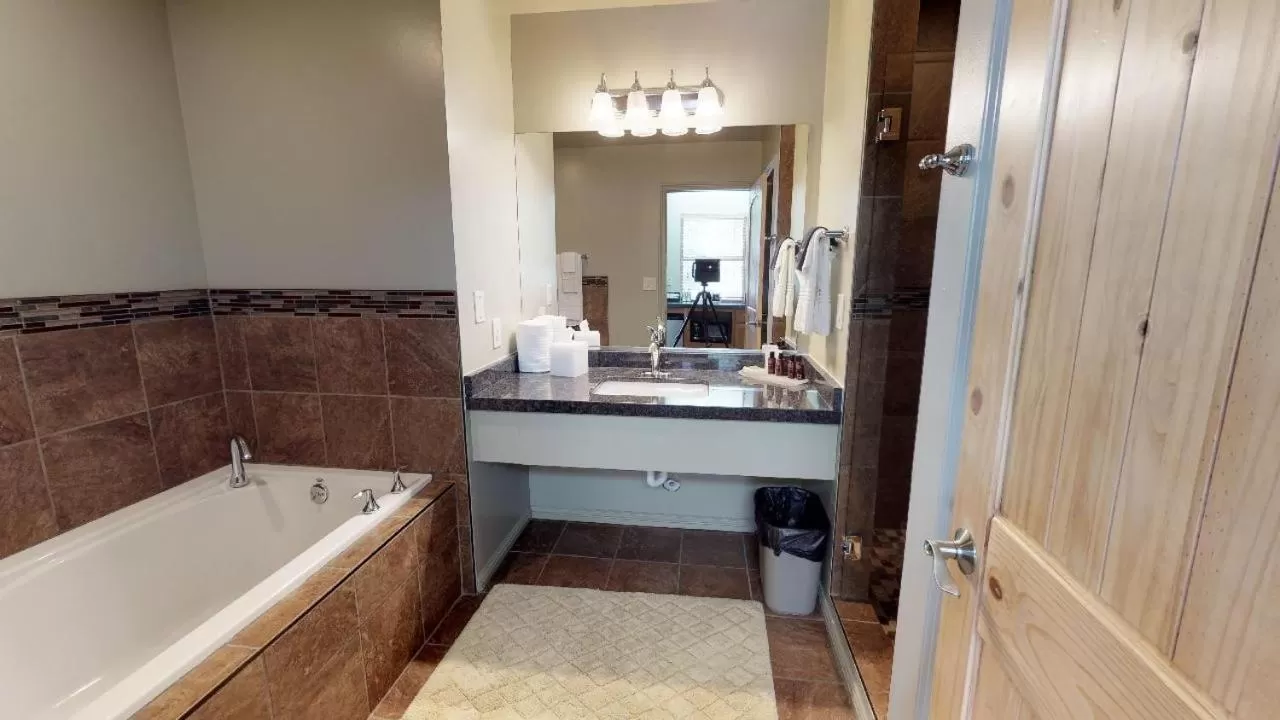 Bathroom in Flanigan`s Resort and Spa