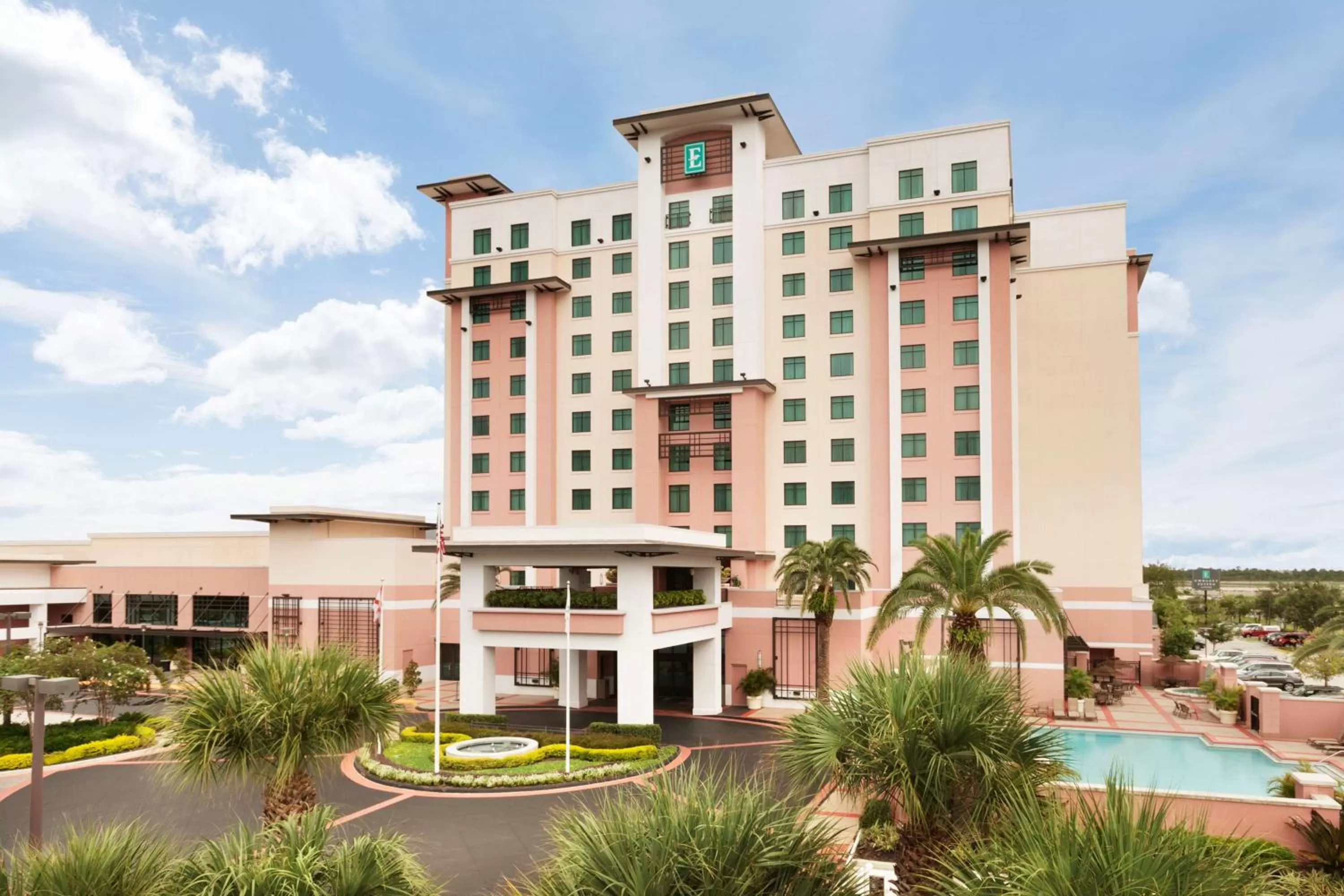 Property building in Embassy Suites by Hilton Orlando Lake Buena Vista South