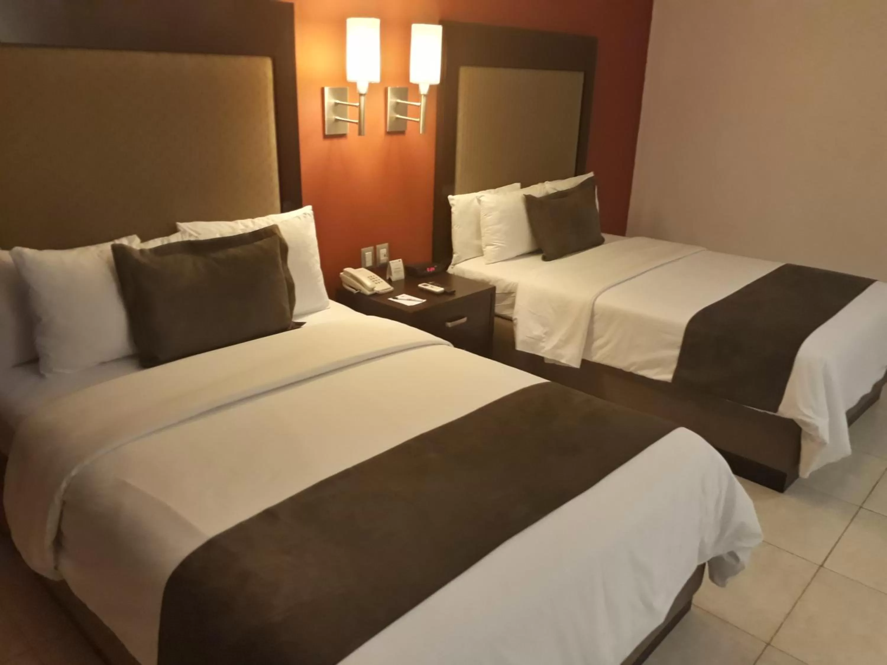 Bed in Hotel & Suites PF