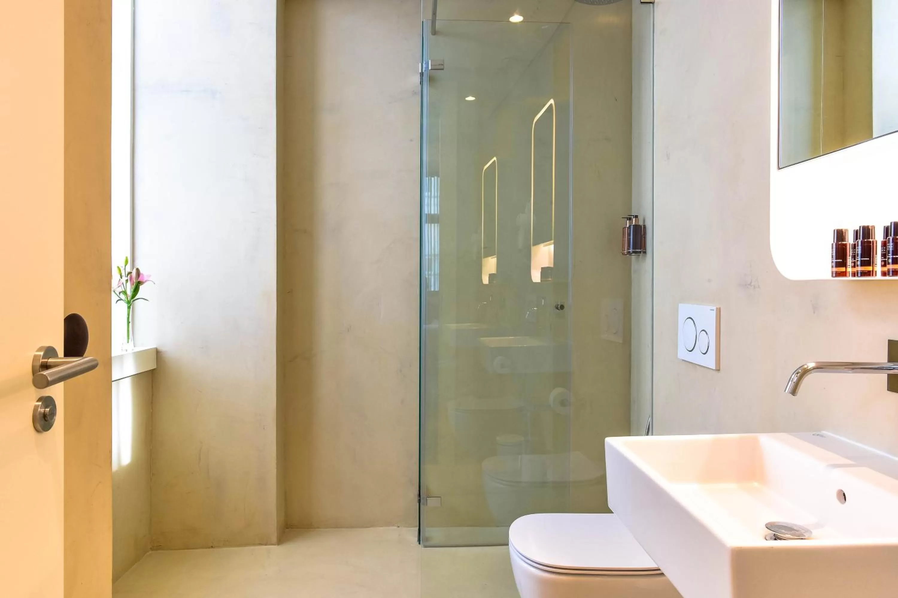 Toilet in My Story Hotel Augusta