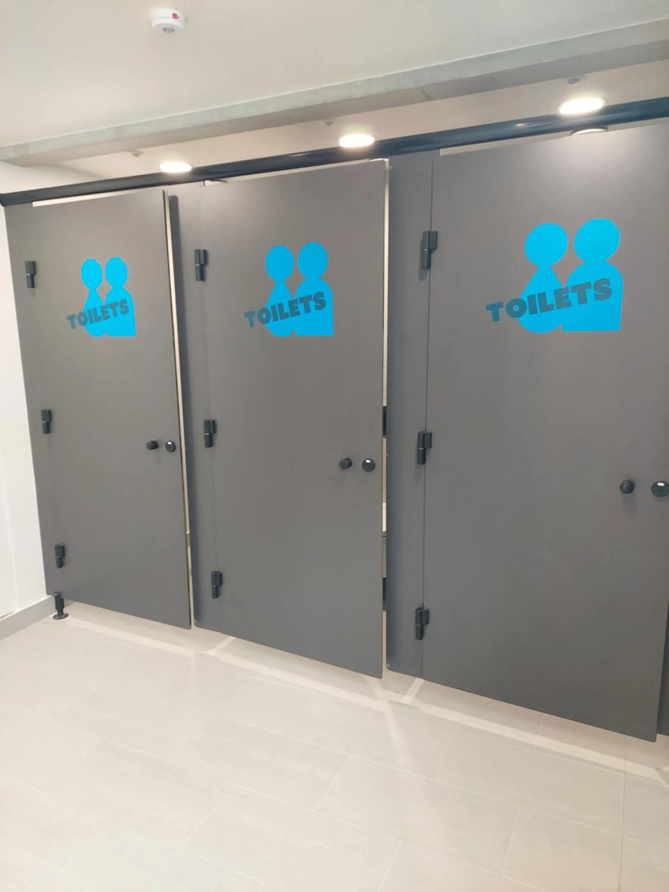 Toilet in The People - Paris Marais